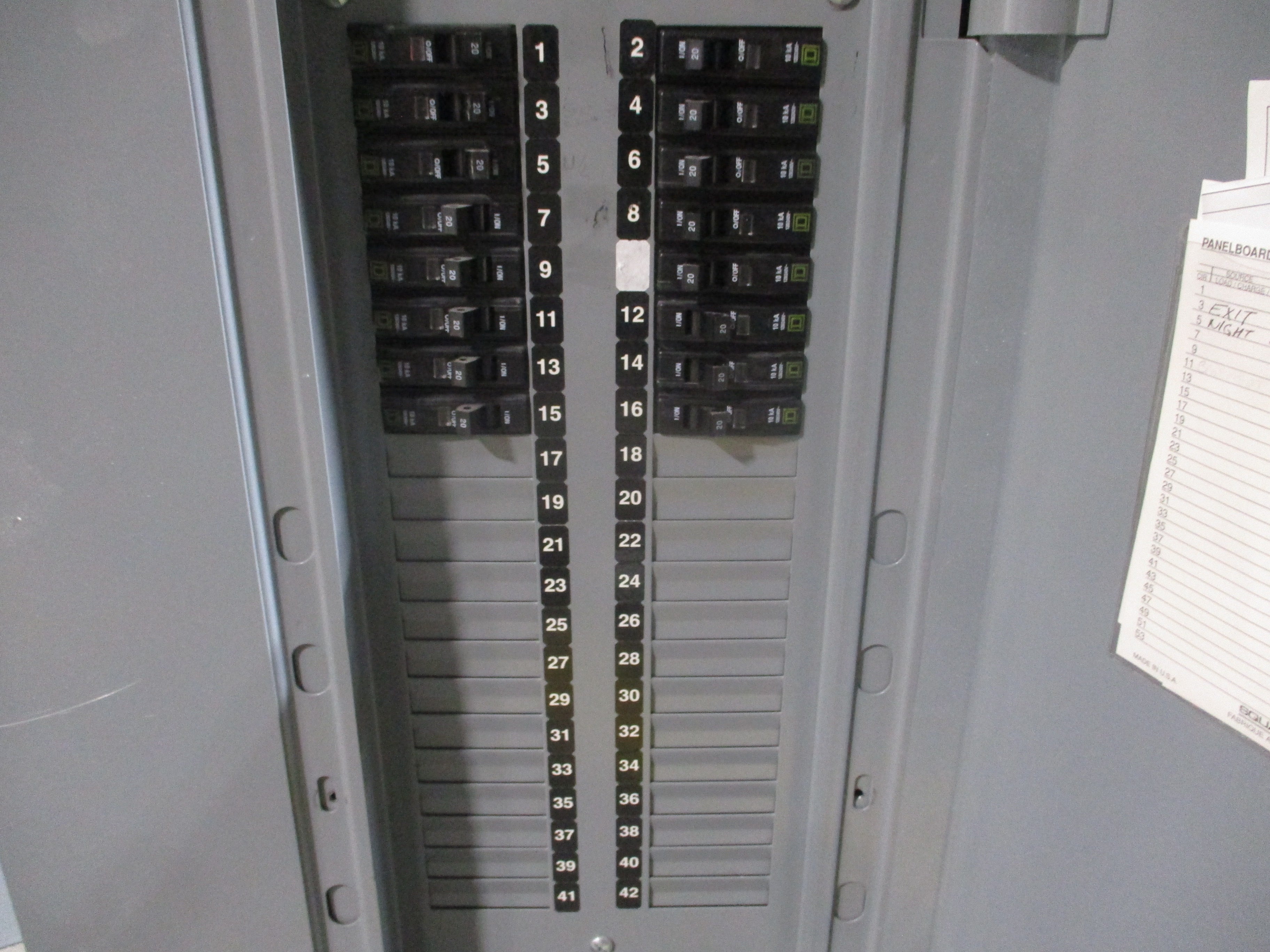 Square D Main Lug Circuit Breaker Panel 12219851720140001 208Y/120VAC 100A Max