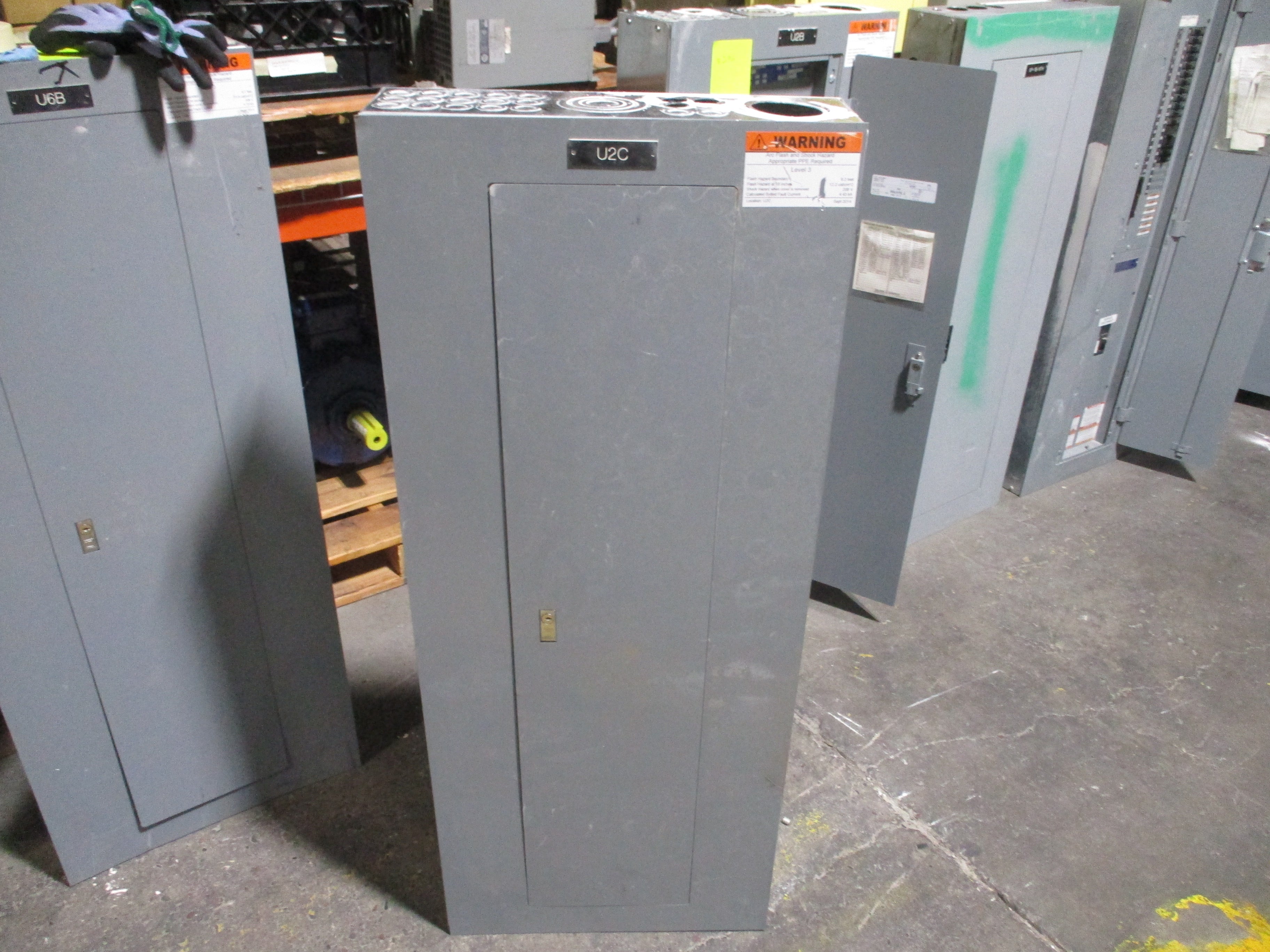 Square D Main Breaker Circuit Breaker Panel 12224323970070001 125A Main 125A Max