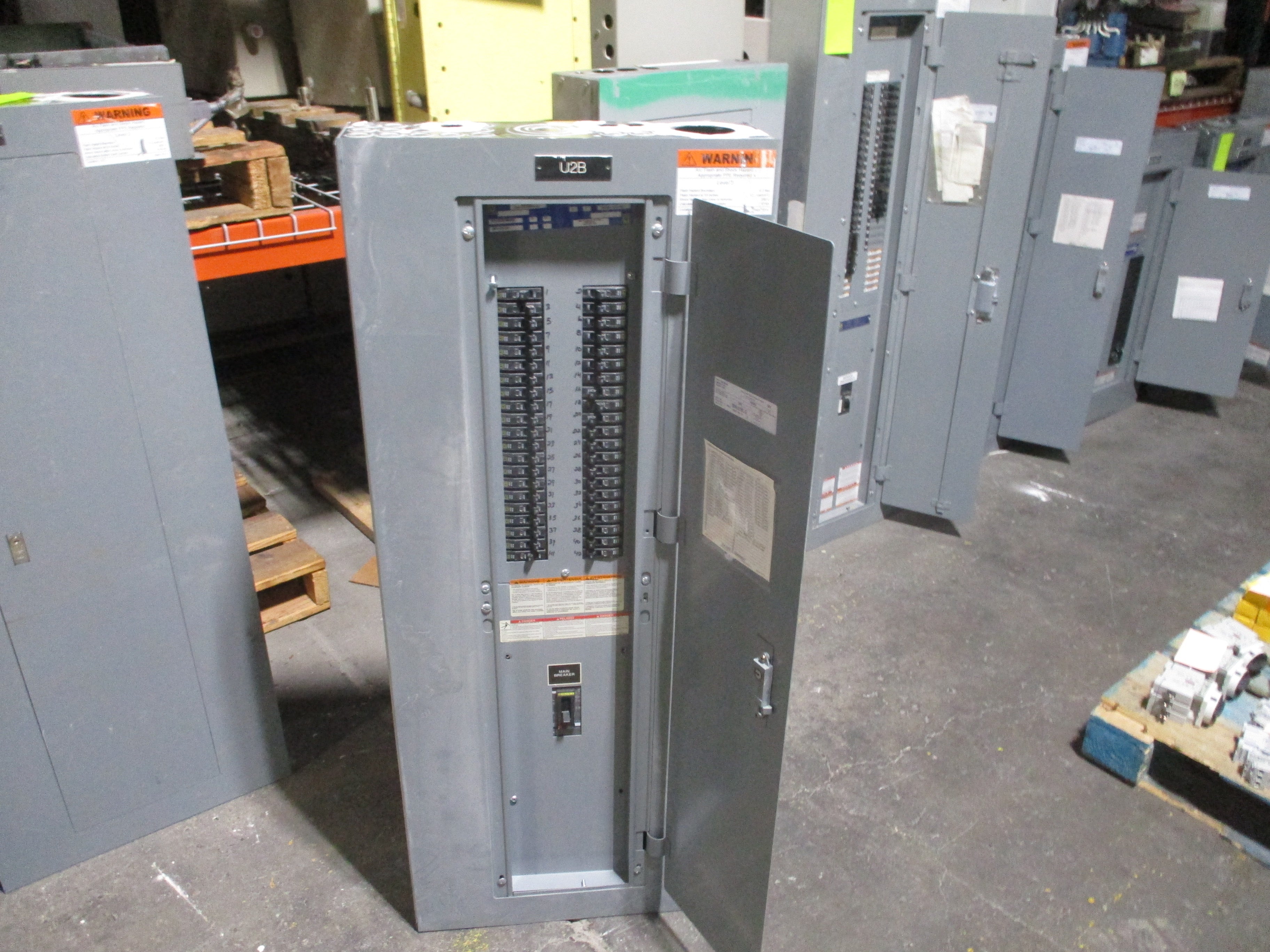 Square D Main Breaker Circuit Breaker Panel 12224323970080001 125A Main 125A Max