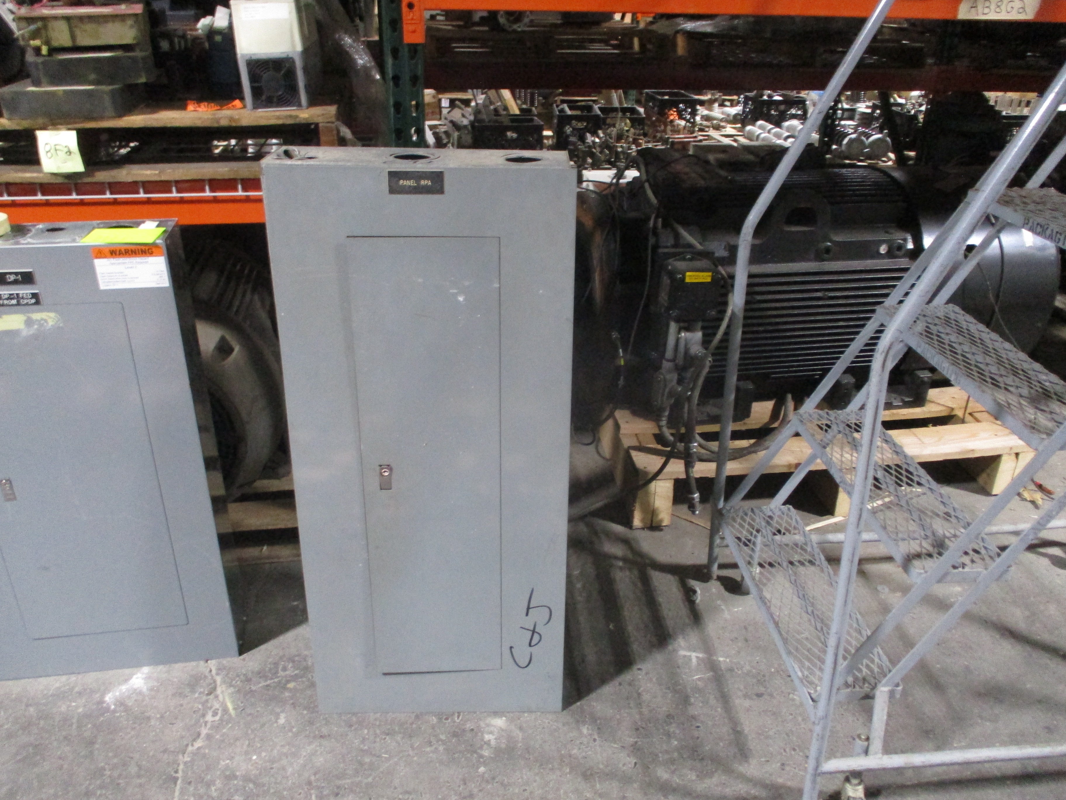 Square D Main Breaker Circuit Breaker Panel 65843-4 225A Main 225A Max 120/208V