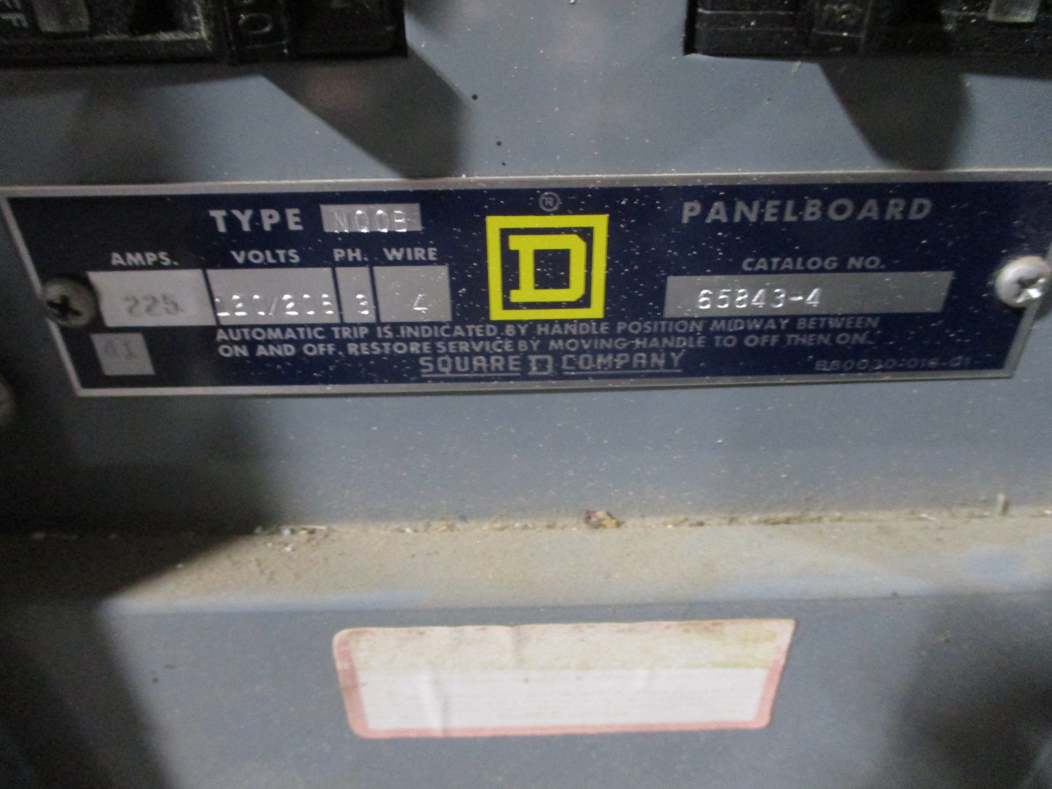 Square D Main Breaker Circuit Breaker Panel 65843-4 225A Main 225A Max 120/208V
