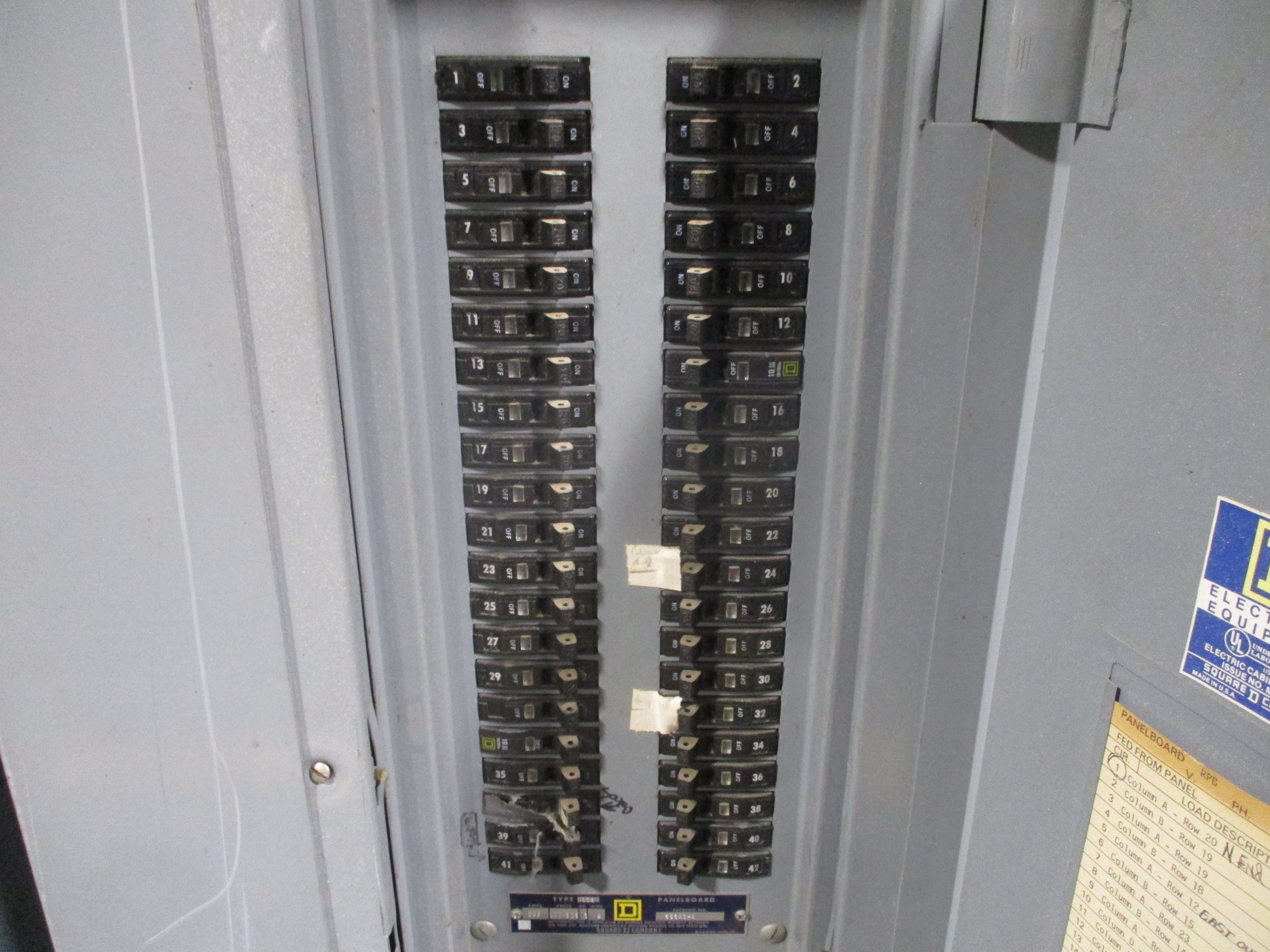 Square D Main Breaker Circuit Breaker Panel 65843-4 225A Main 225A Max 120/208V