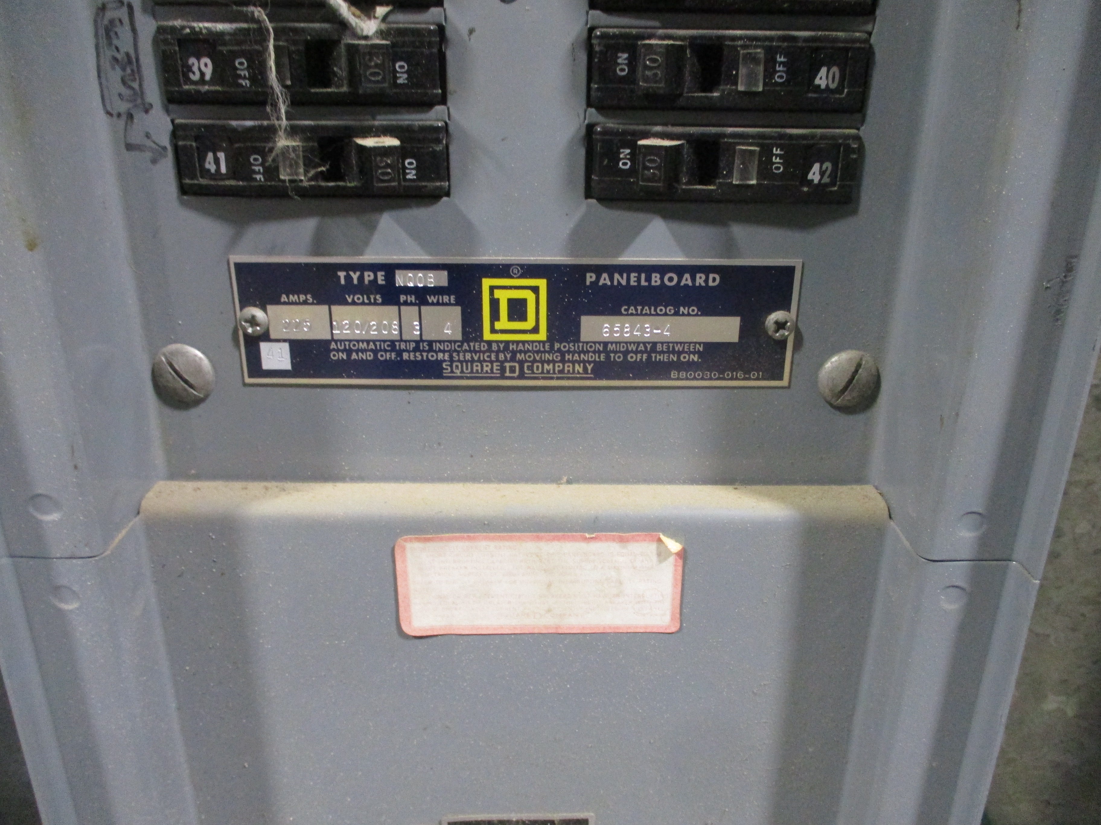 Square D Main Breaker Circuit Breaker Panel 65843-4 225A Main 225A Max 120/208V