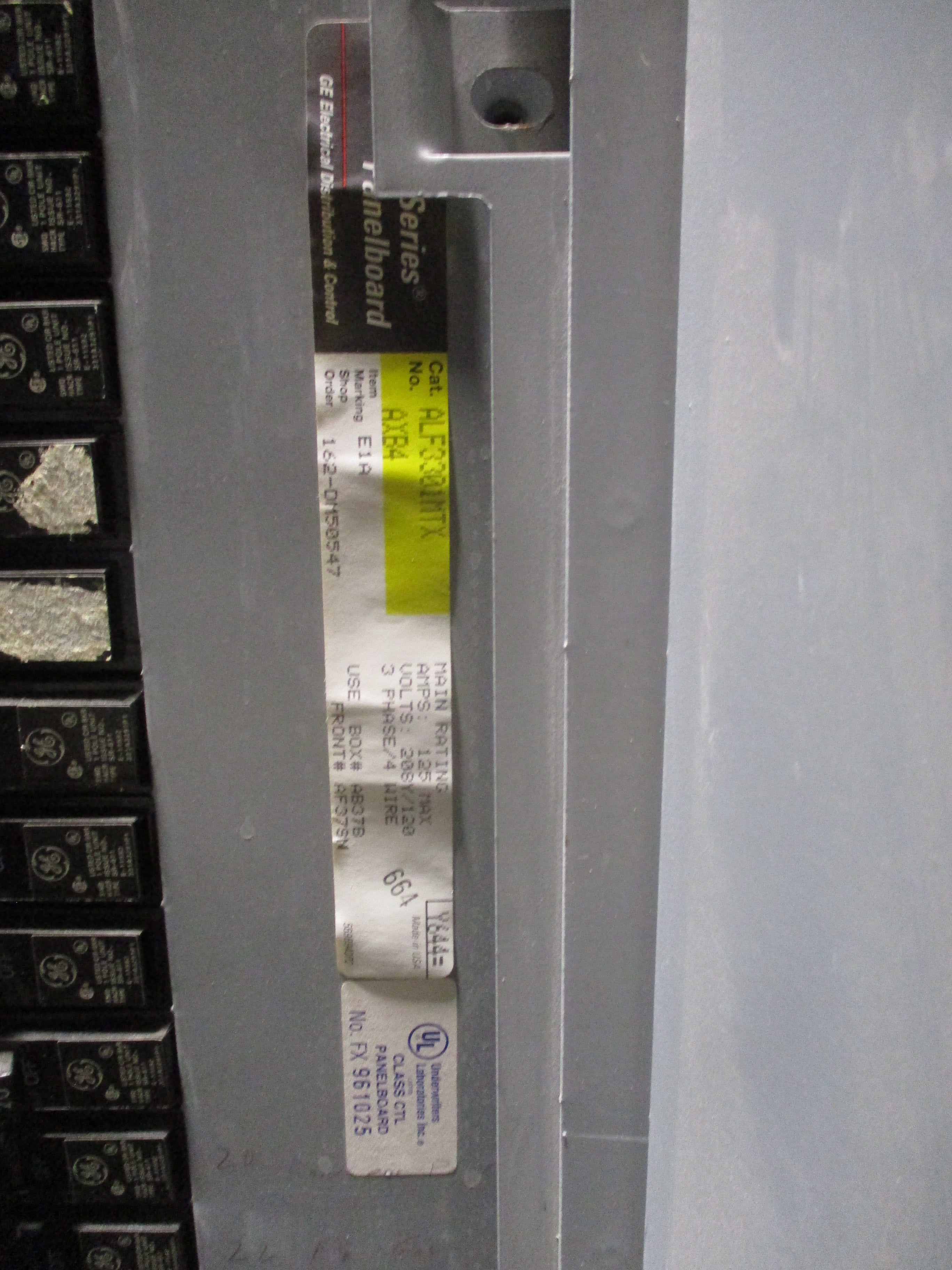 GE Main Lug Circuit Breaker Panel ALF3301MTX 208Y/120V 125A Max 3Ph 4W