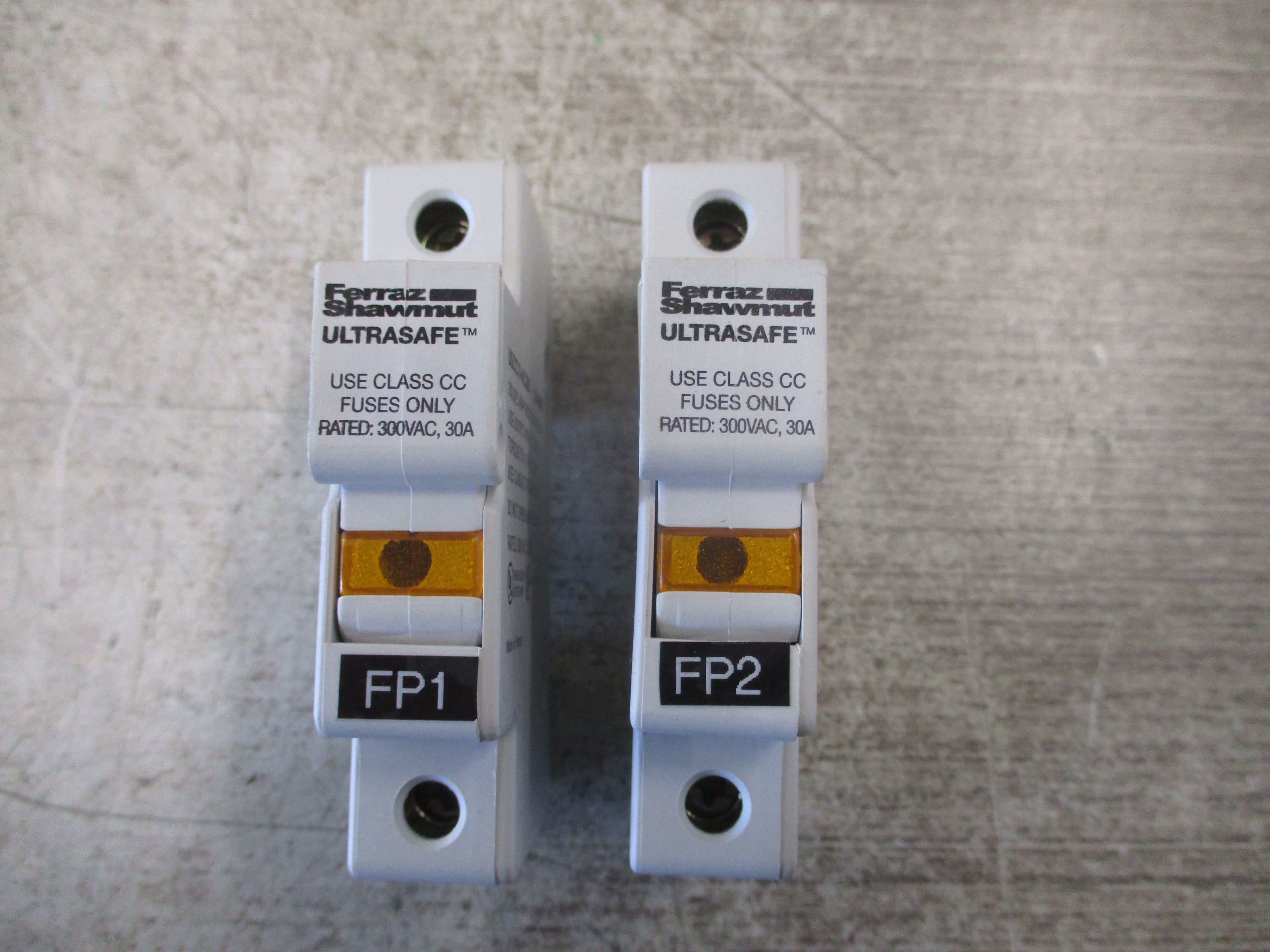 Ferraz Shawmut Ultrasafe Fuseholder USCC1I-AC300 30A 300V 1P * Lot of 2 * Used