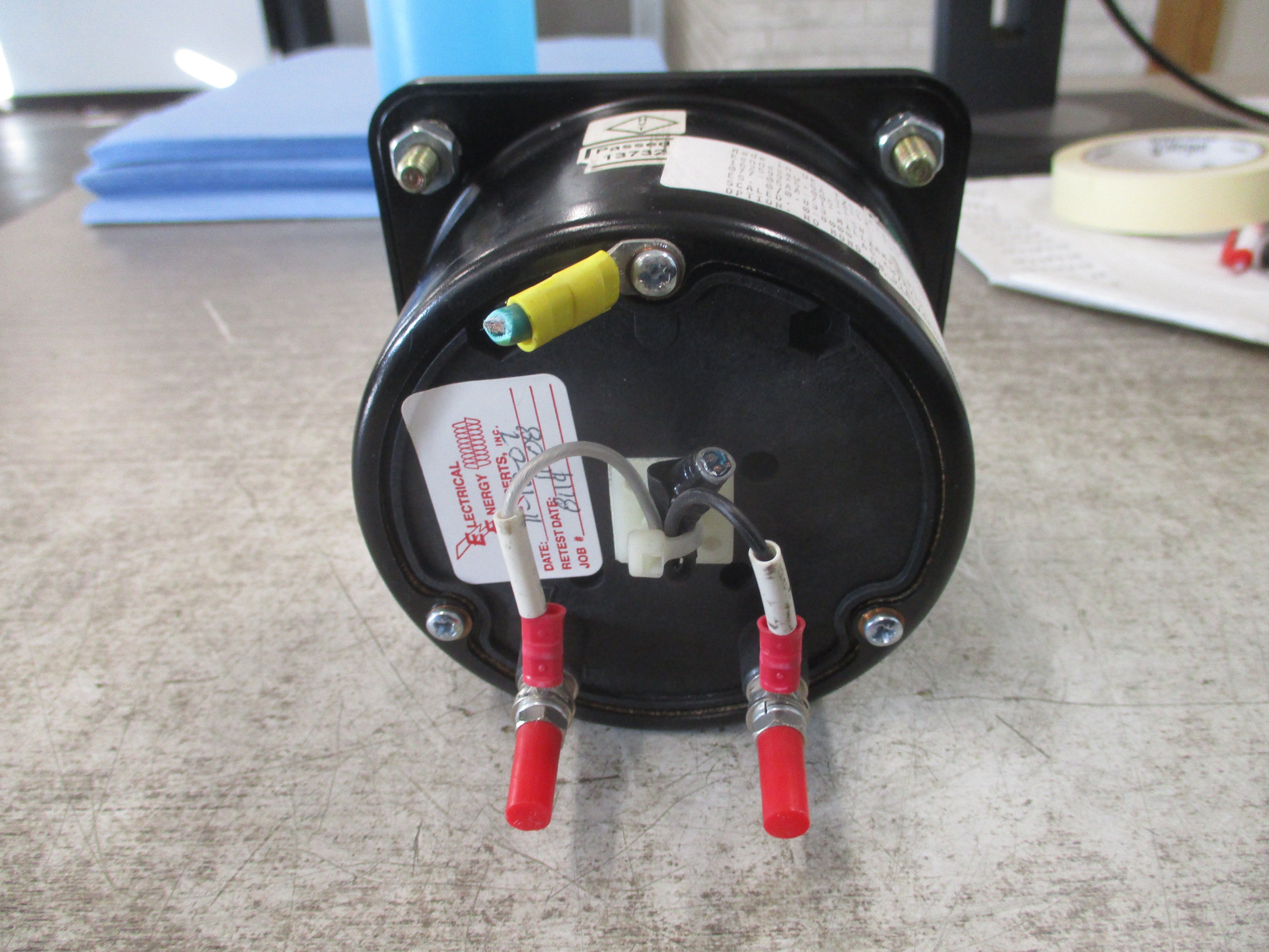 Crompton AC KW/KVAR Meter 077-05AA-Z1**-SN Range: 0-8000 KW/KVAR Used