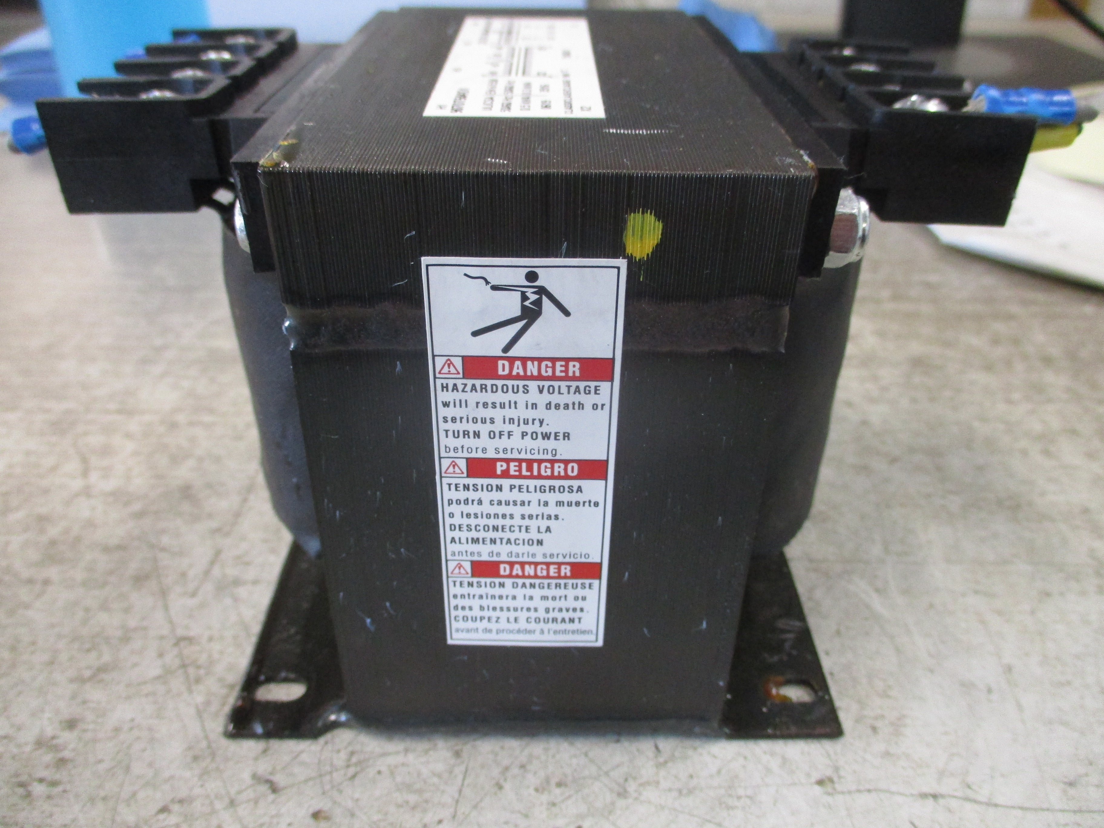 Square D Transformer 9070T500D1 .500KVA Pri: 240/480V Sec 120V Used