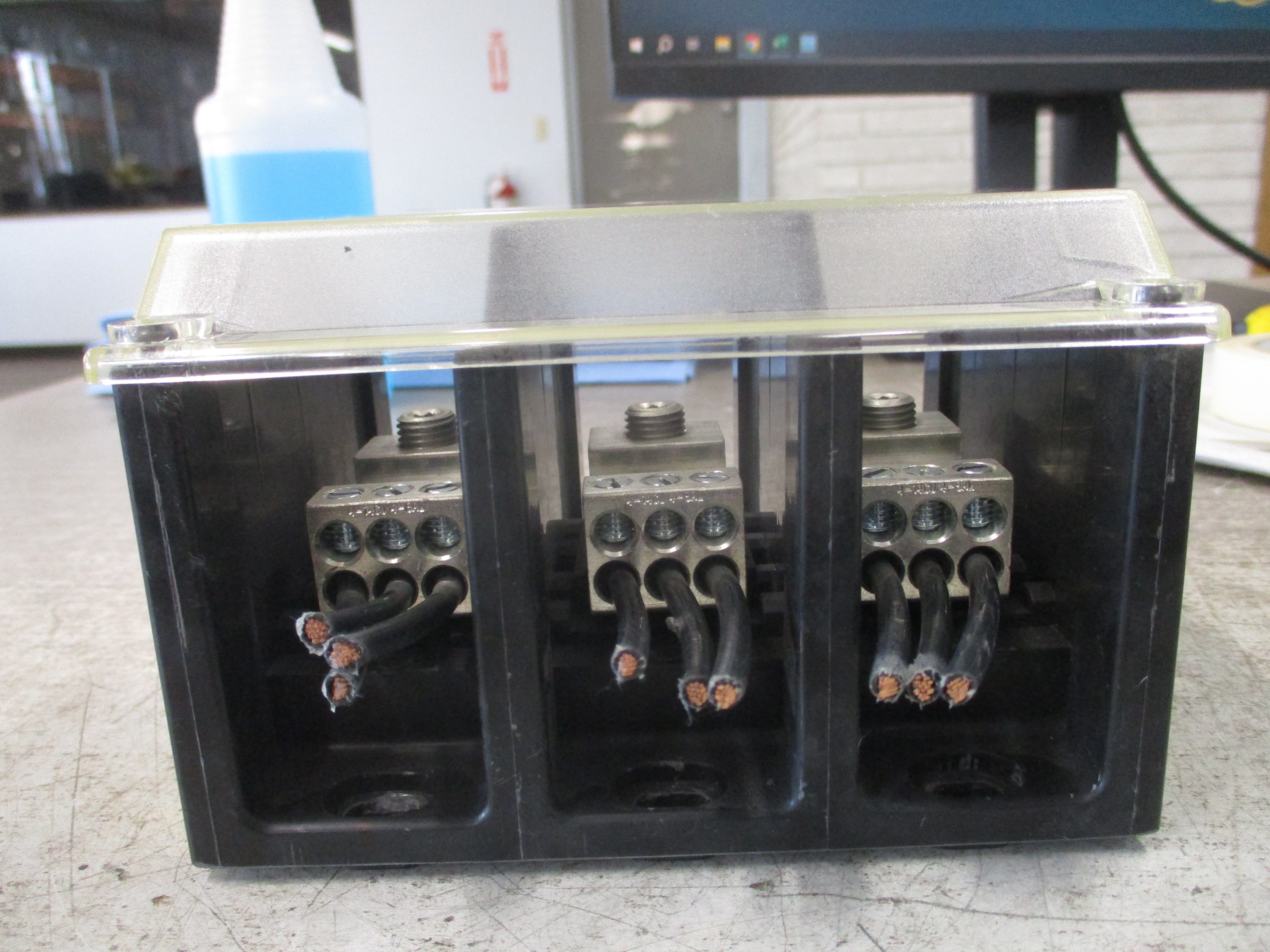 Cooper Bussmann Power Distribution Block PDB321-3 175A 600V 3P Line (1): 2/0-8