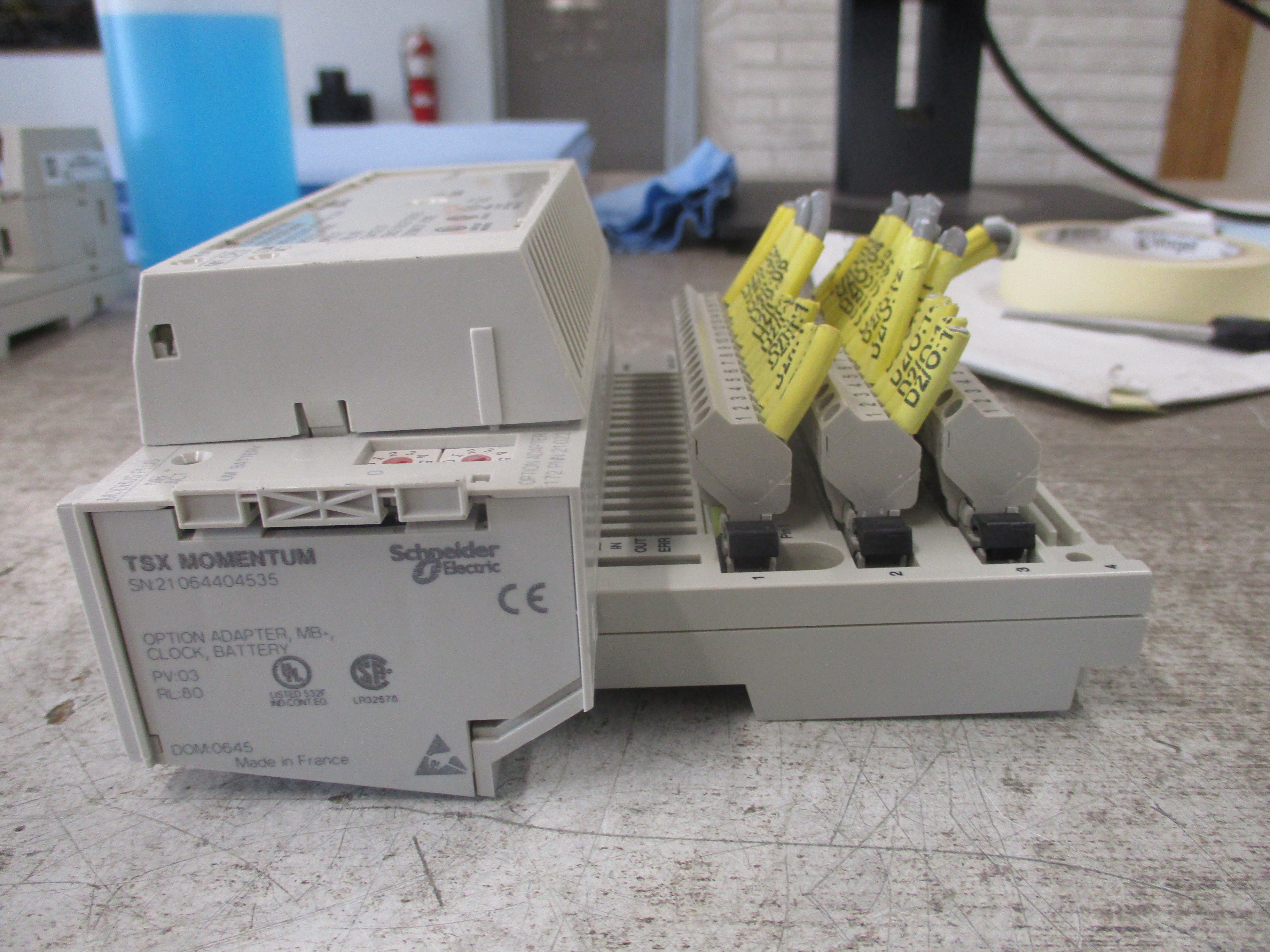 Schneider Electric TSX Momentum Processor Adapter 171CCS76000 256K