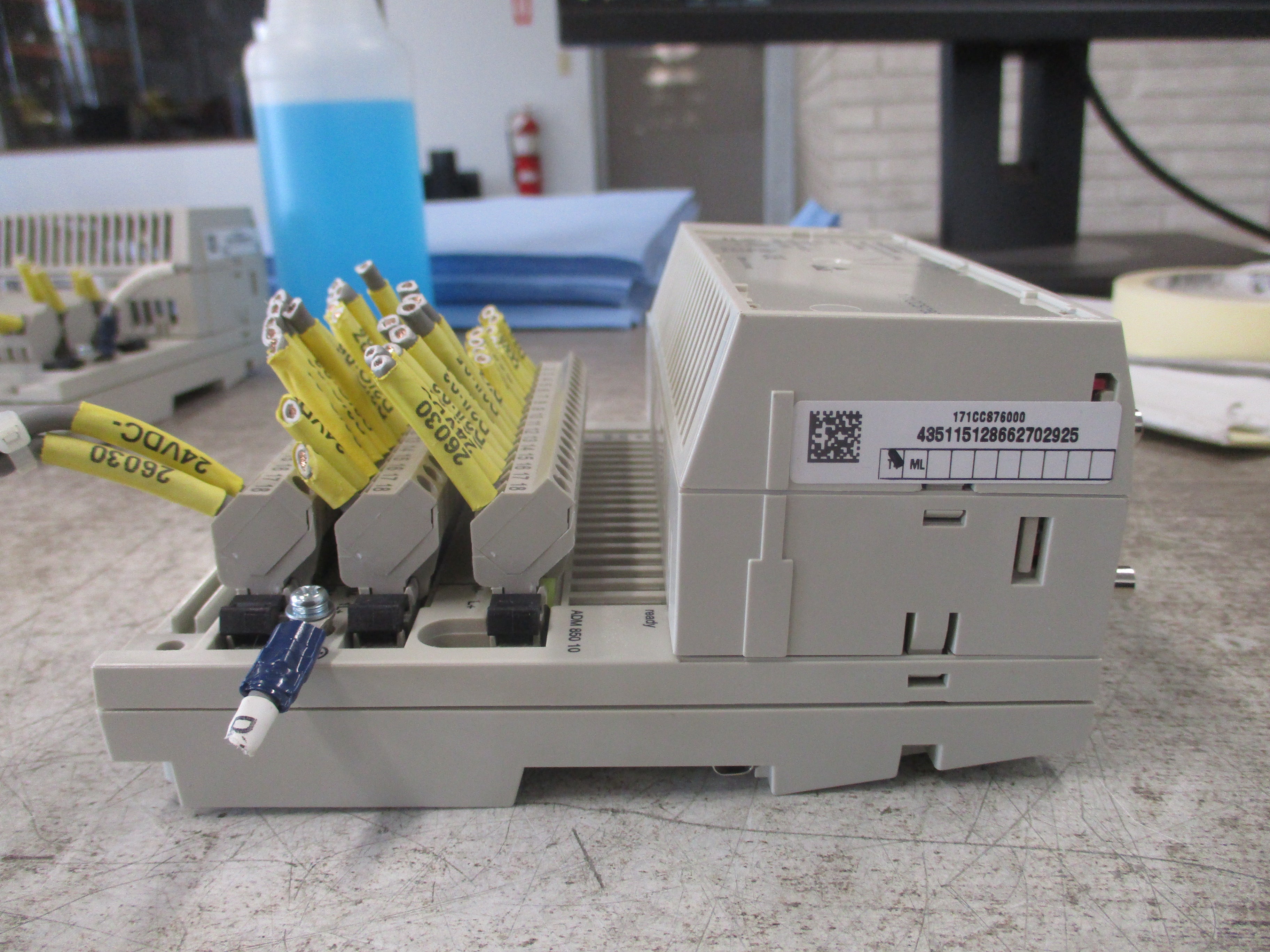 Schneider Electric TSX Momentum Processor Adapter 171CCS76000 256K