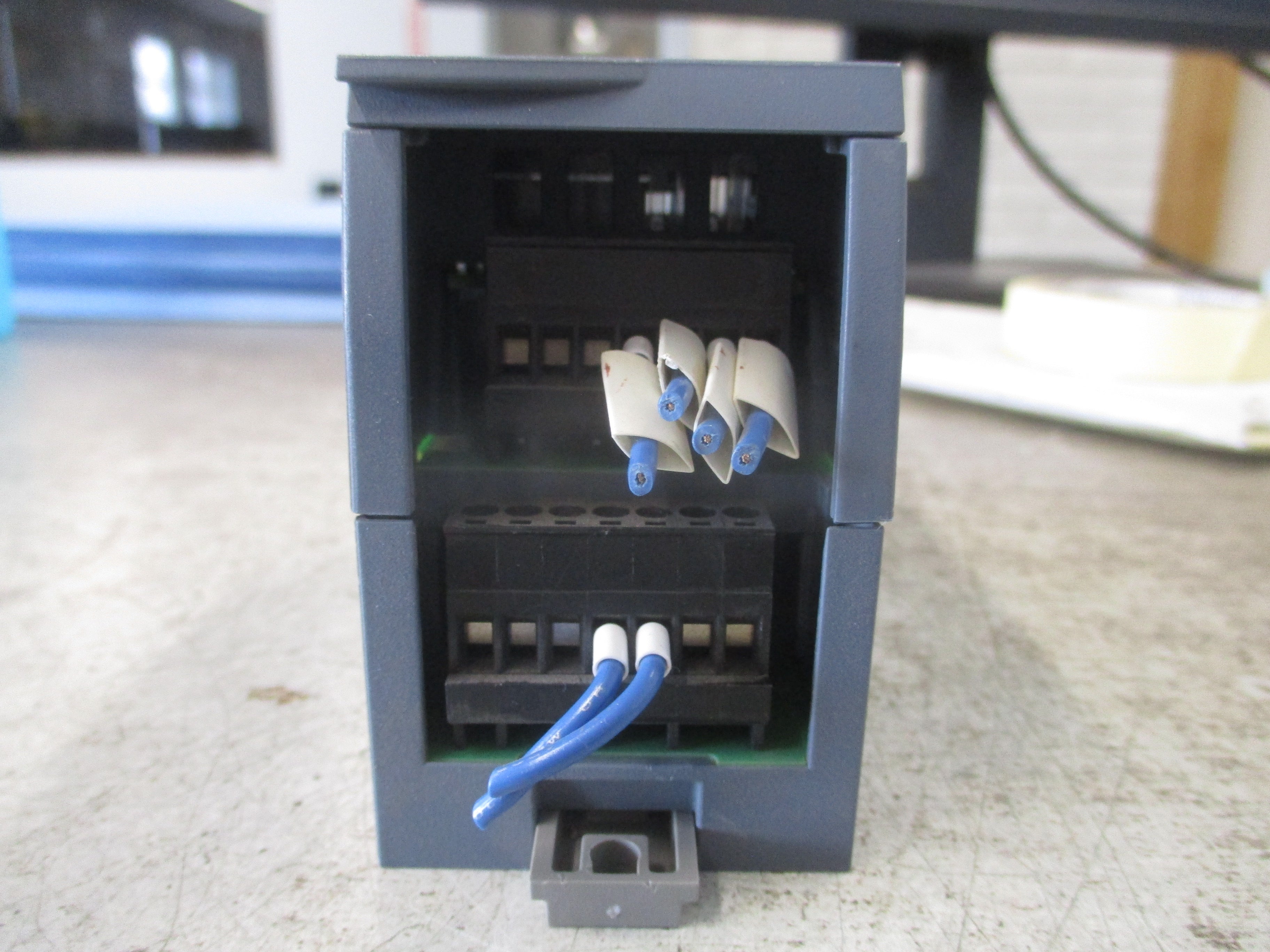 Siemens Simatic S7-1200 Digital I/O Module 6ES7 223-1BH32-0XB0 SM 1223 DC/DC