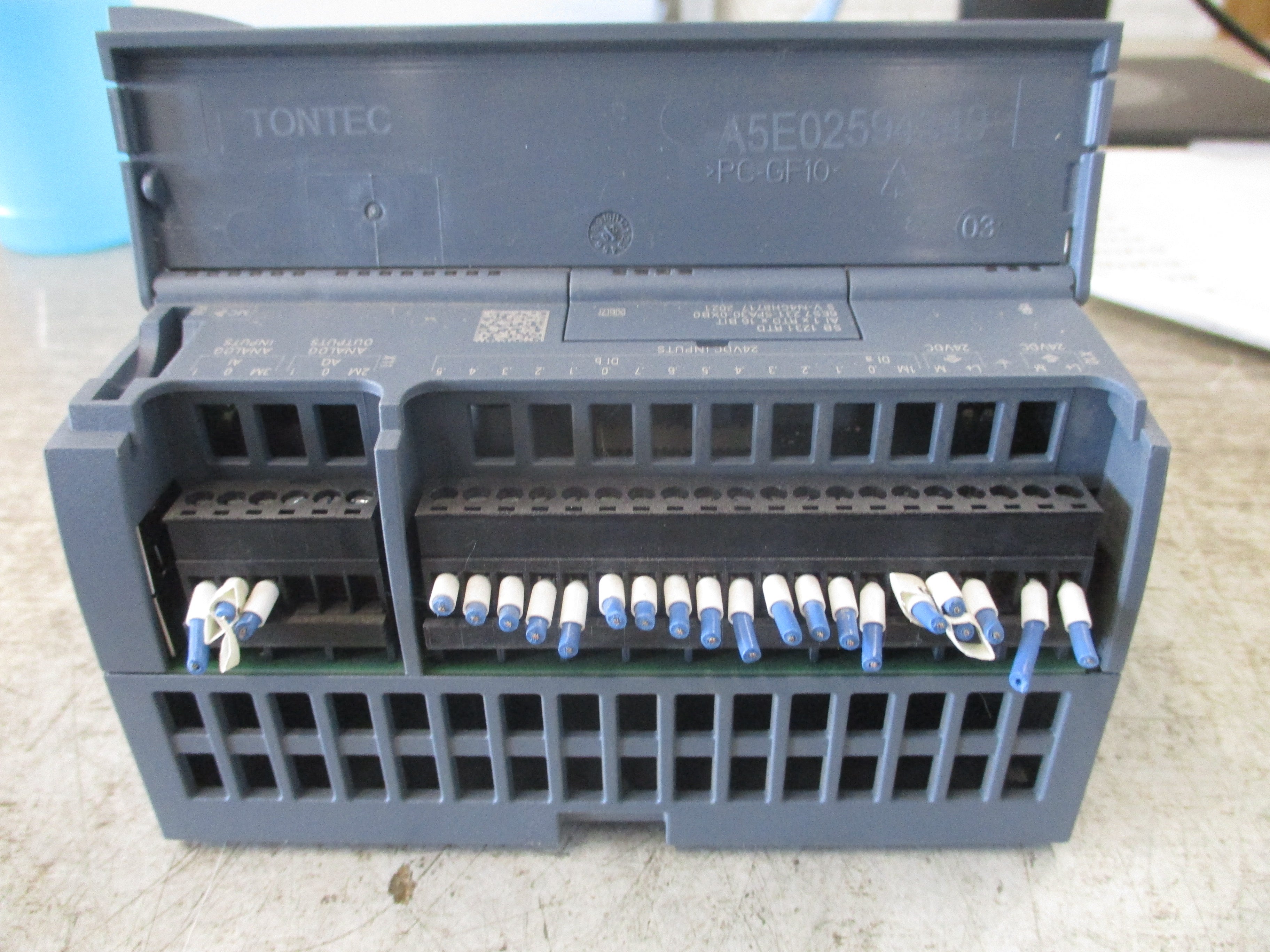 Siemens Simatic S7-1200 CPU Module 6ES7 215-1AG40-0XB0 1215C DC/DC/DC FS: 11 24VDC Used