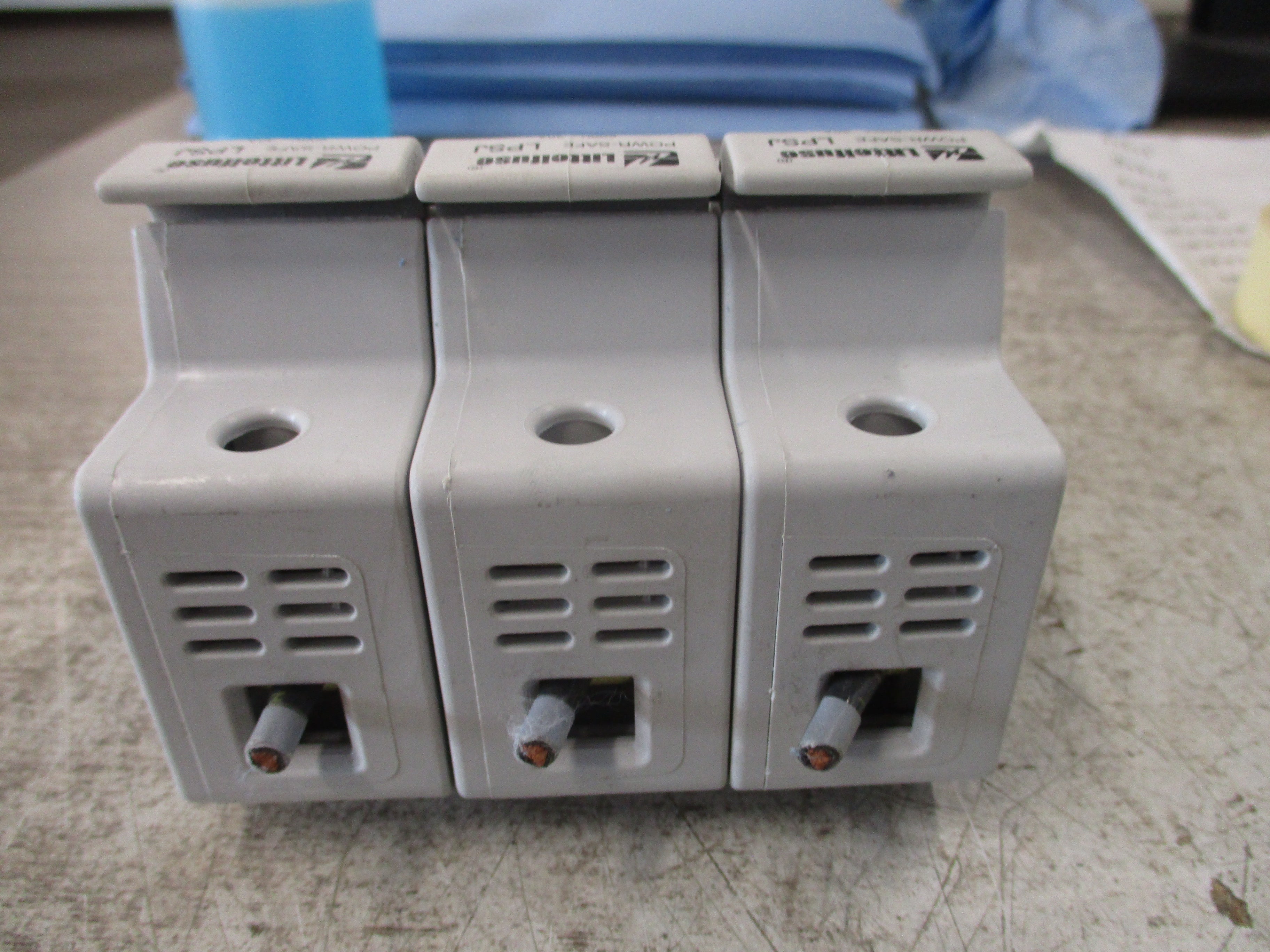 Littelfuse Powr-Safe Fuseholder LPSJ30-3ID 30A 600V 3P Used
