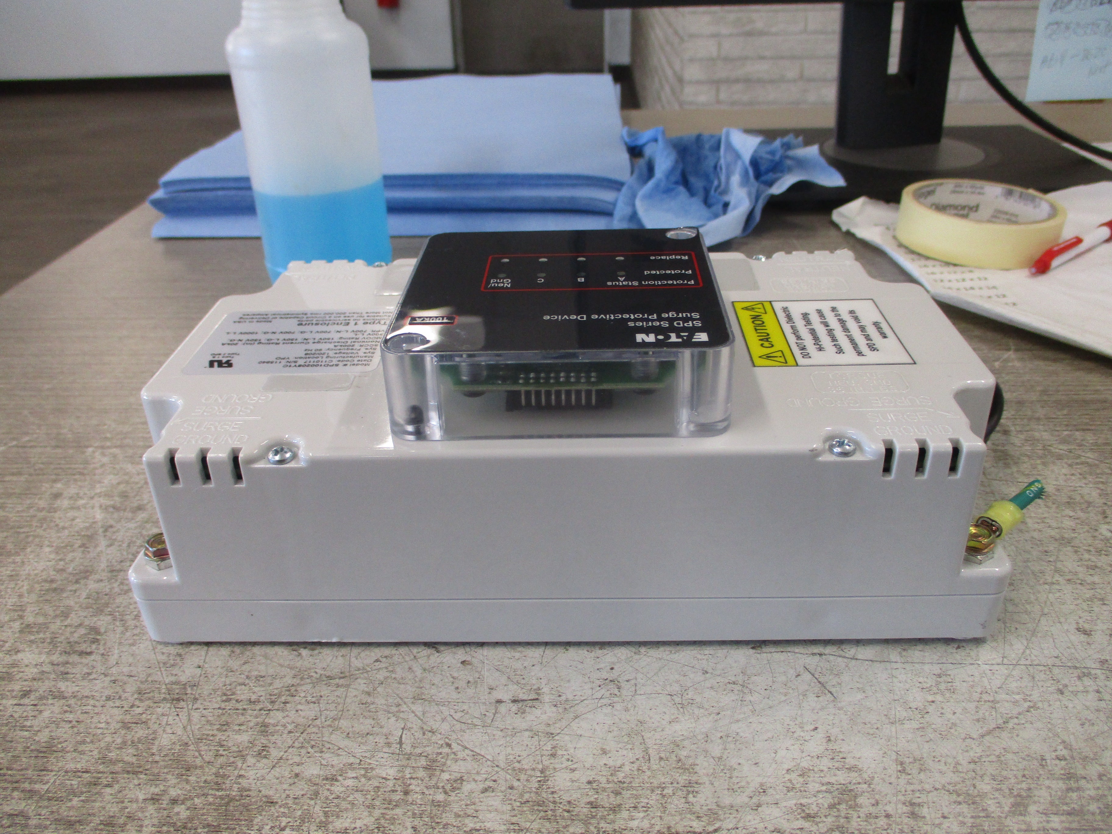 Eaton SPD Series Surge Protective Device SPD100208Y1C 120/208V 60Hz