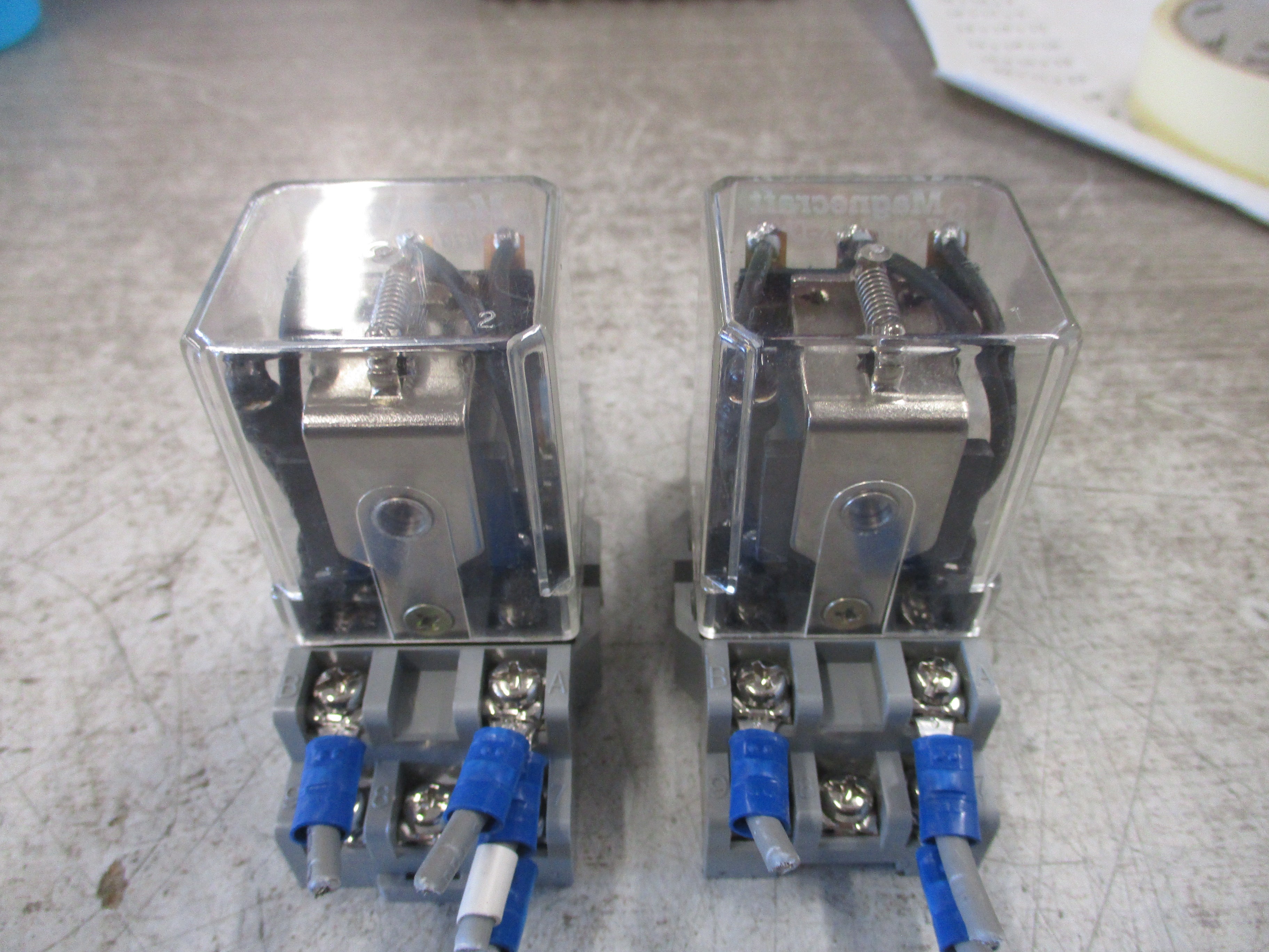 Magnecraft Struthers-Dunn Relay A283XCXCL 24VDC Coil W/Base *Lot of 2* Used
