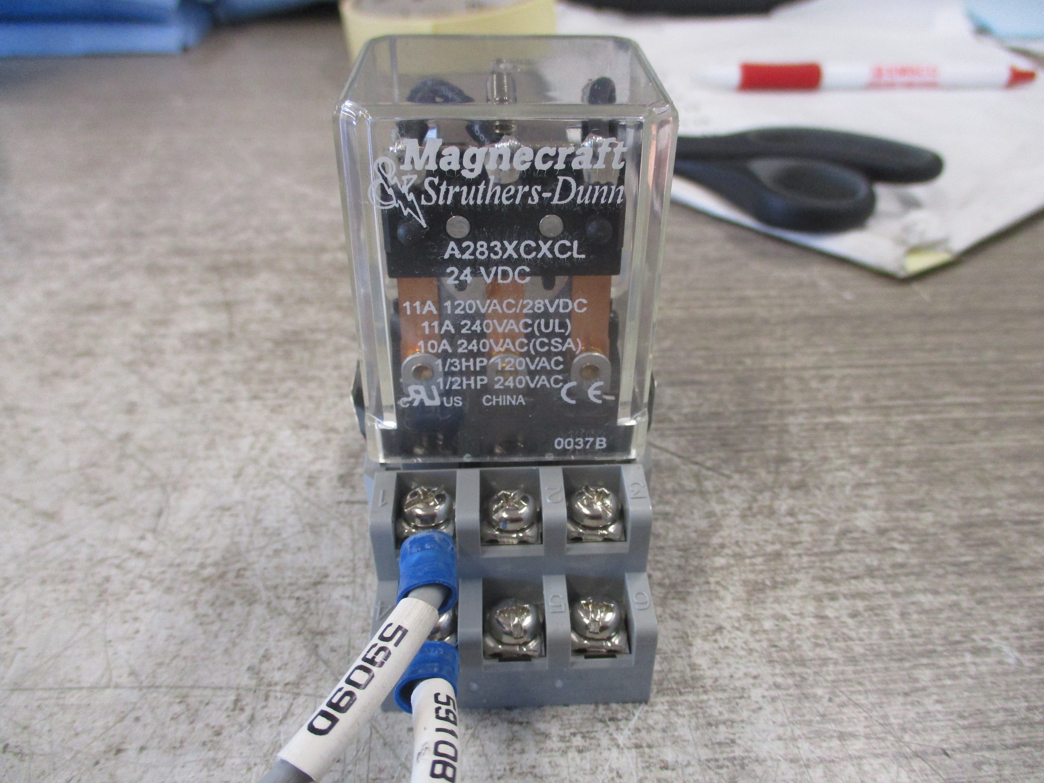 Magnecraft Struthers-Dunn Relay A283XCXCL 24VDC Coil W/Base Used