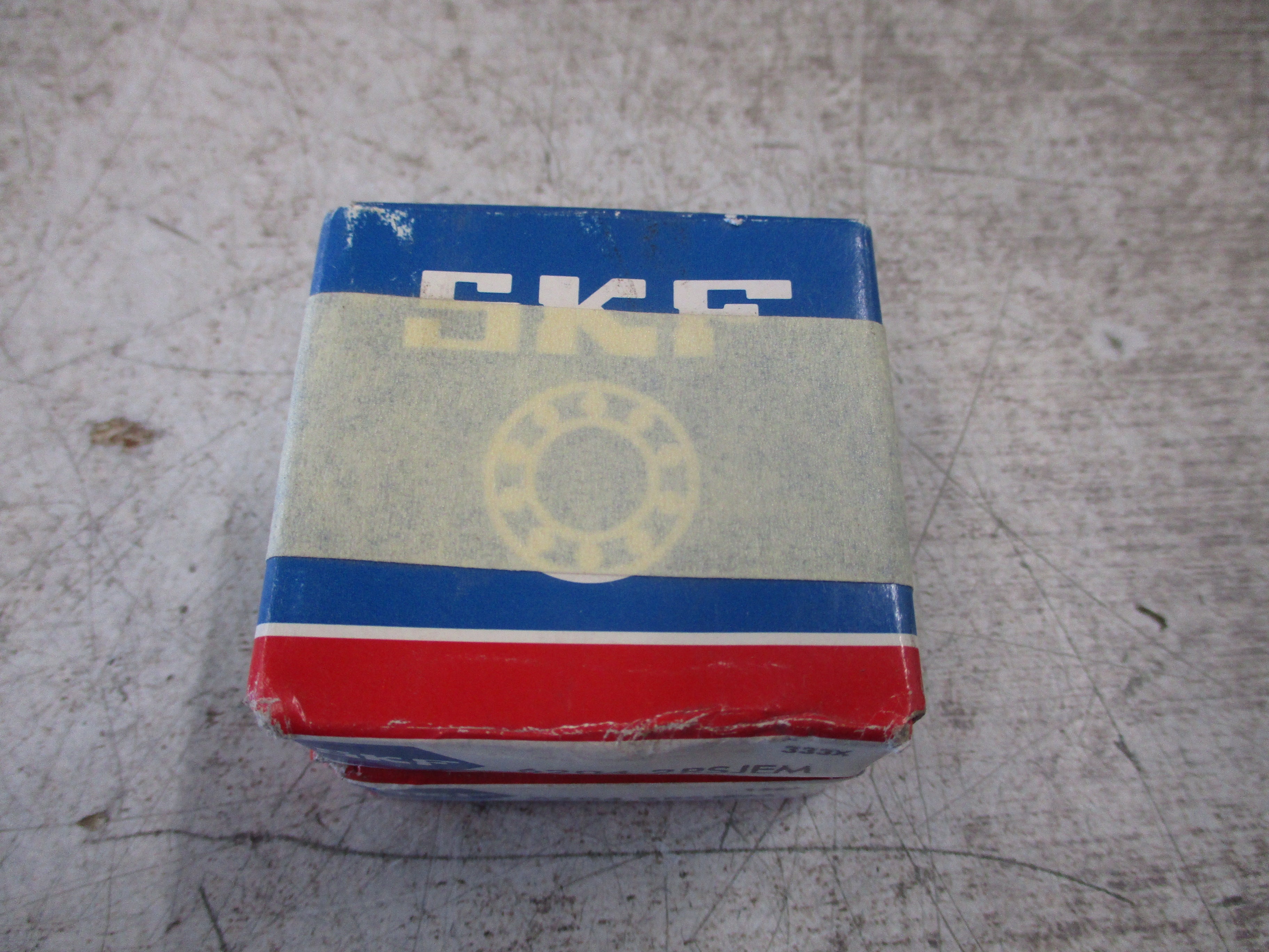 SKF Ball Bearing 6204 2RSJEM *Lot of 2* New Surplus