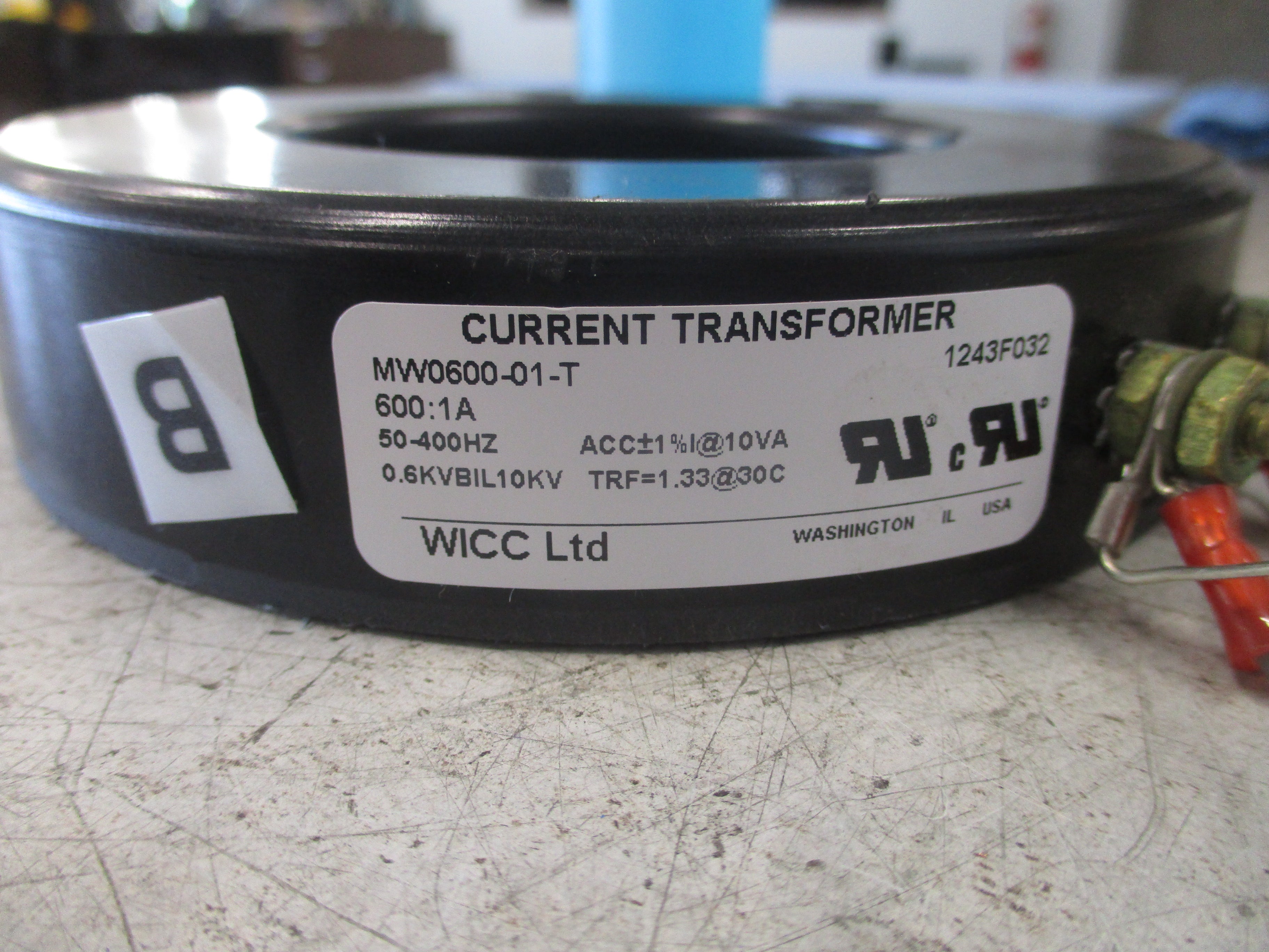 WICC Current Transformer MW0600-01-T Ratio 600:1A 600V 50-400Hz 10KV BIL Used