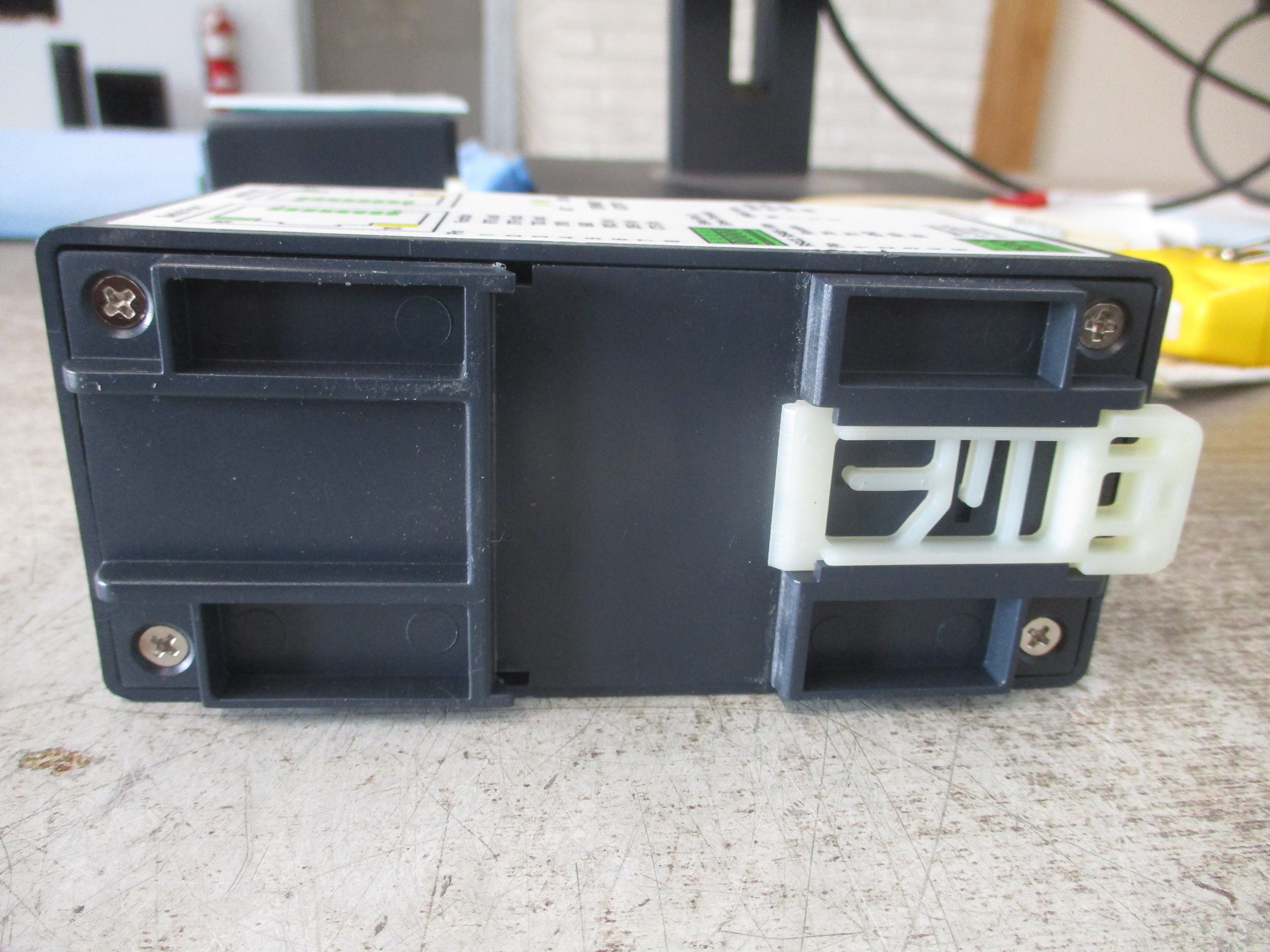 Lantronix xPress DR+ Serial-to-Ethernet Device Server 310-546-R Rev. E 2.3W Used