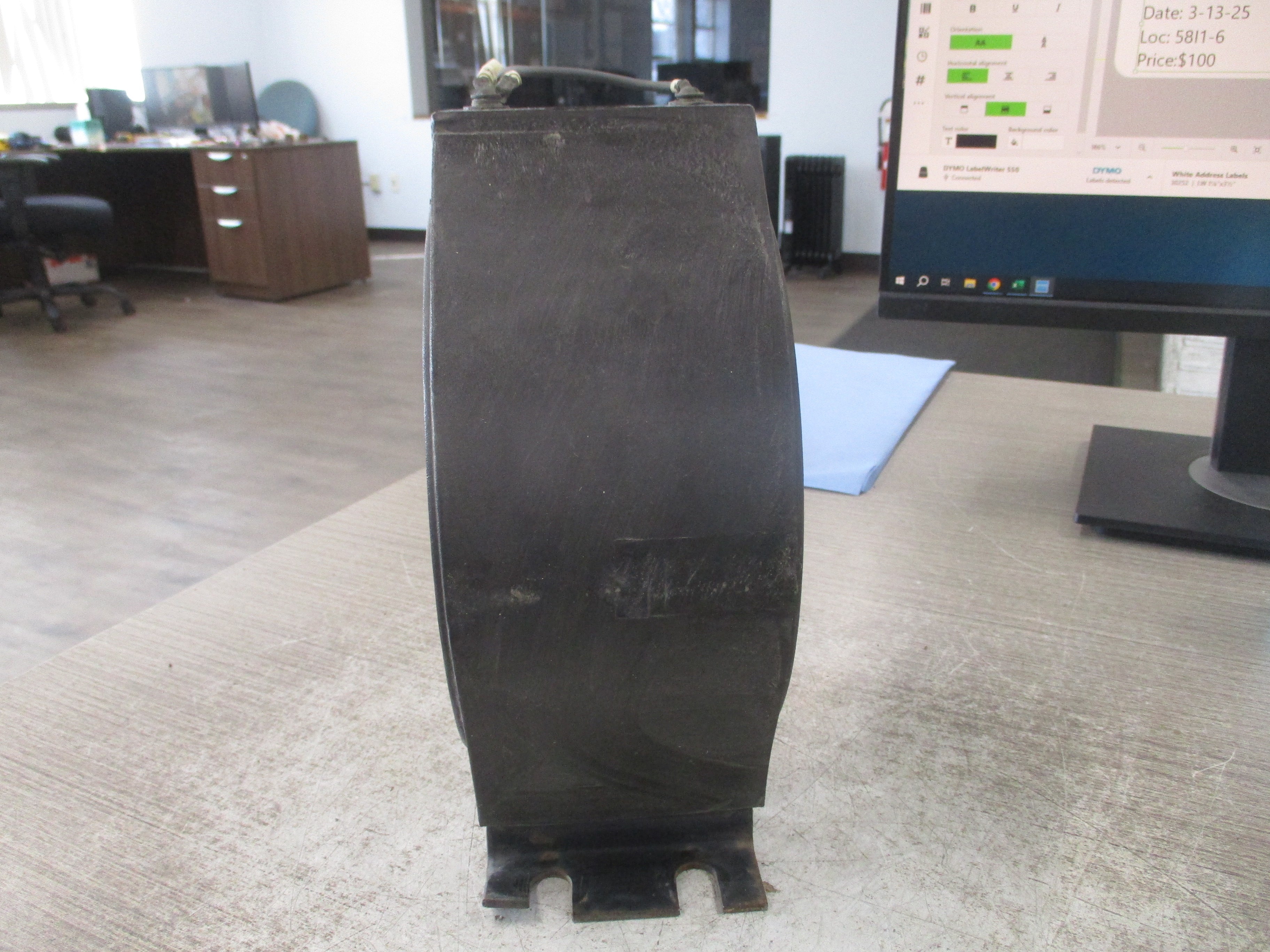 GE Type JCS-0 Current Transformer 750X10G5 Ratio 300:5A 600V 25-400Hz 10KV BIL