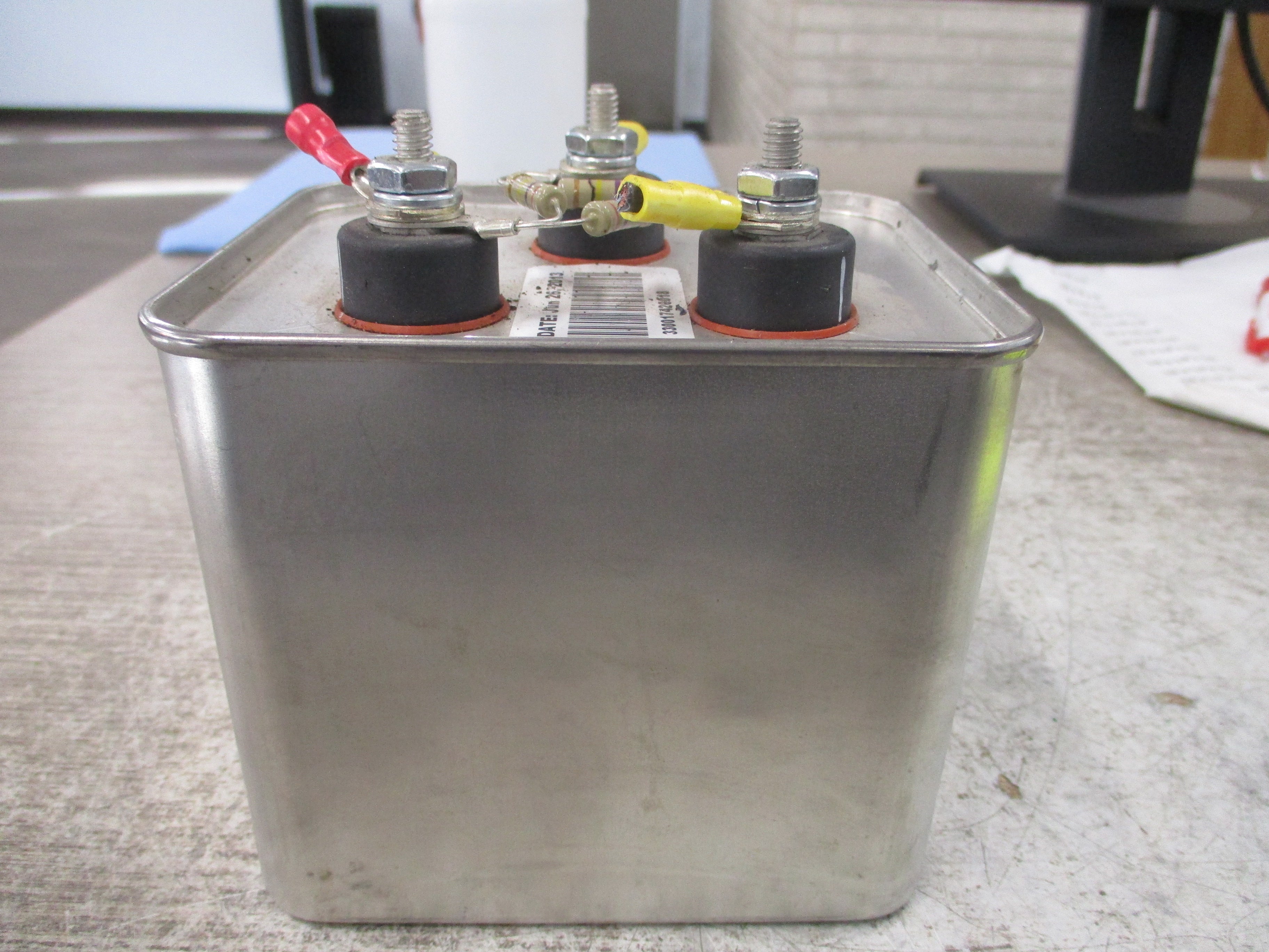 CSC Capacitor 643PCDMF 6 KVar 480V 3Ph 60Hz Used