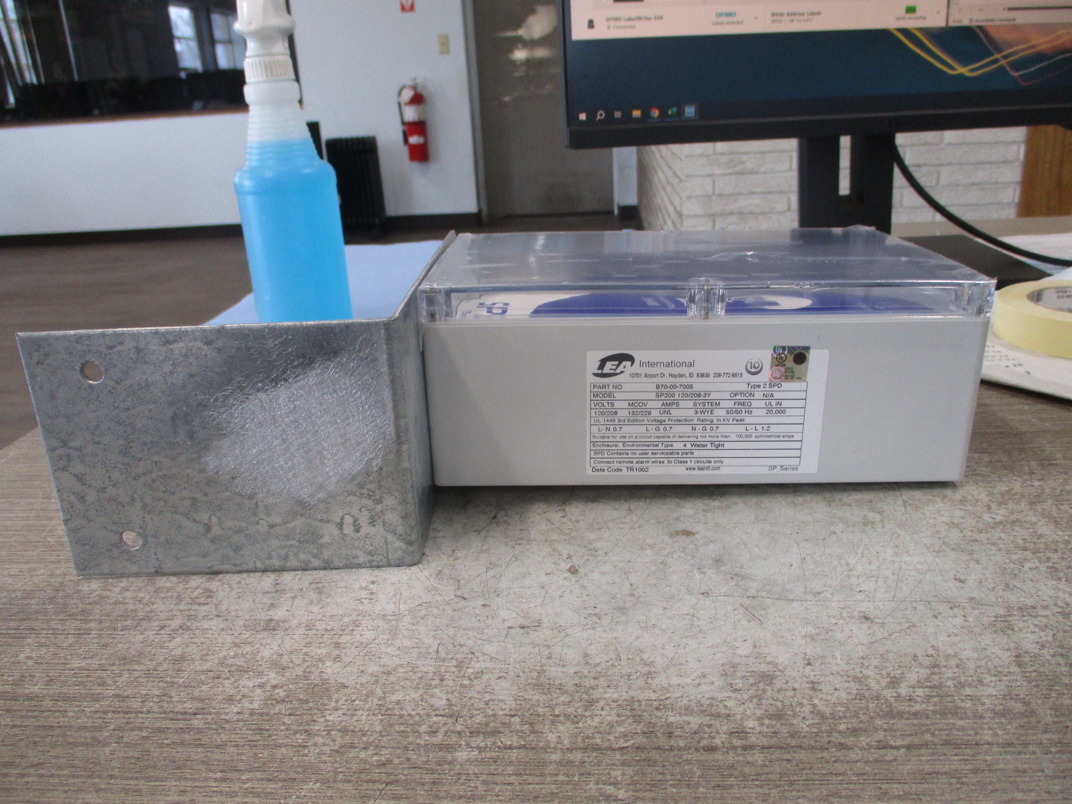 Lea International SP200 120/208-3Y Surge Protector B70-00-7005 120/208V 50/60Hz