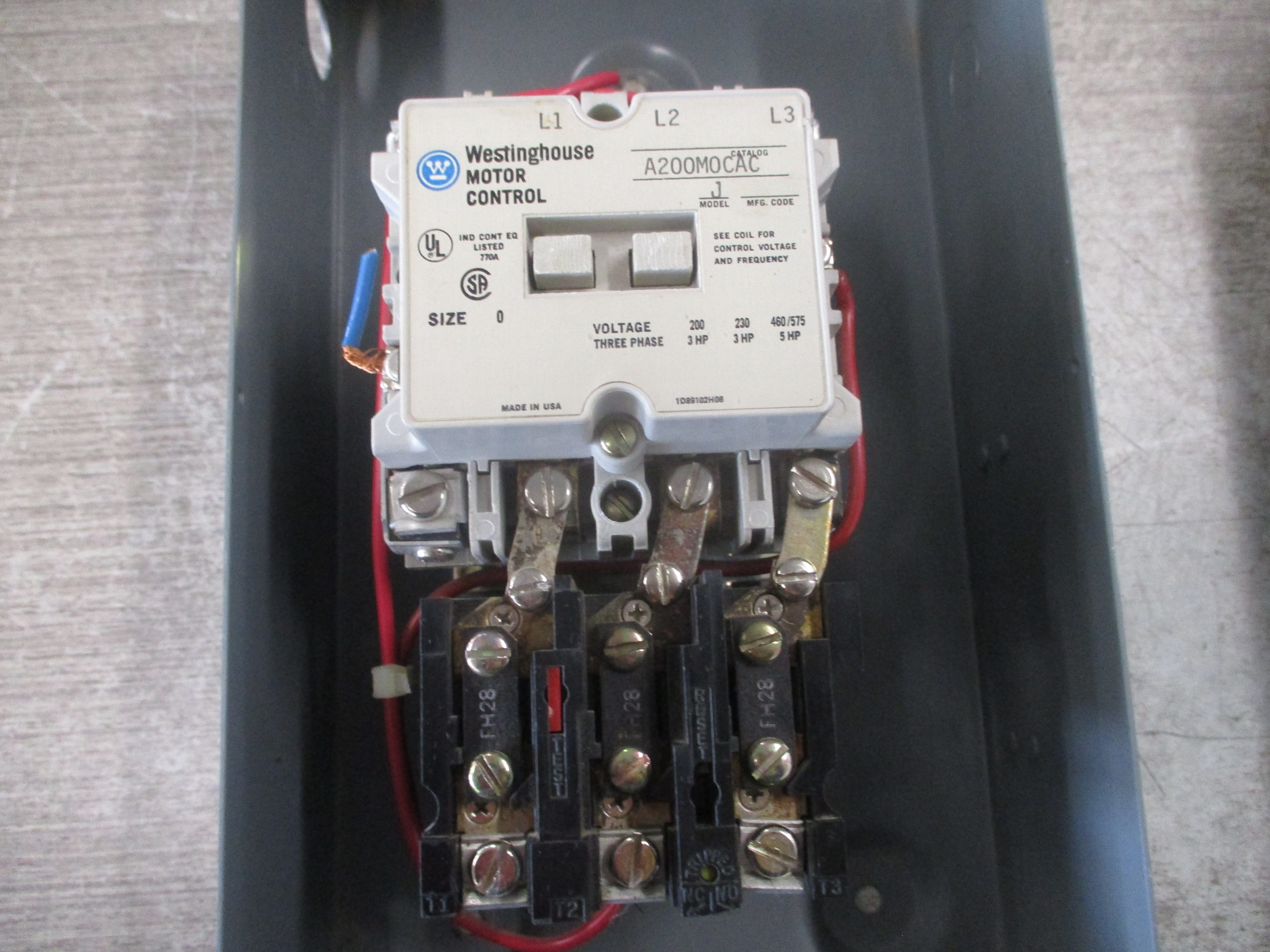 Westinghouse Enclosed Size 0 Starter A200M0CAC 240V Coil Used