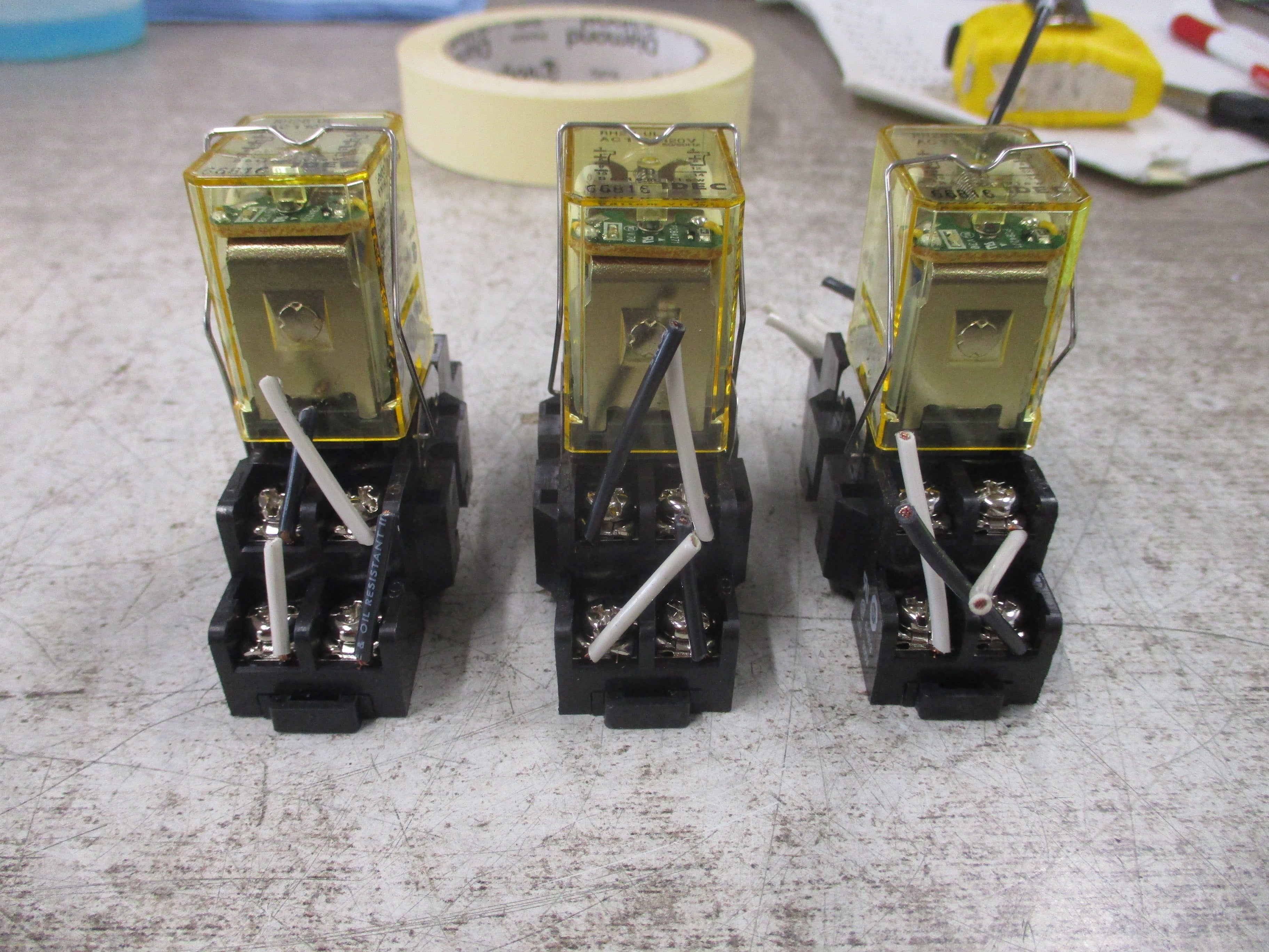 Idec Relay RH2B-UL 110-120V Coil W/Base *Lot of 3* Used