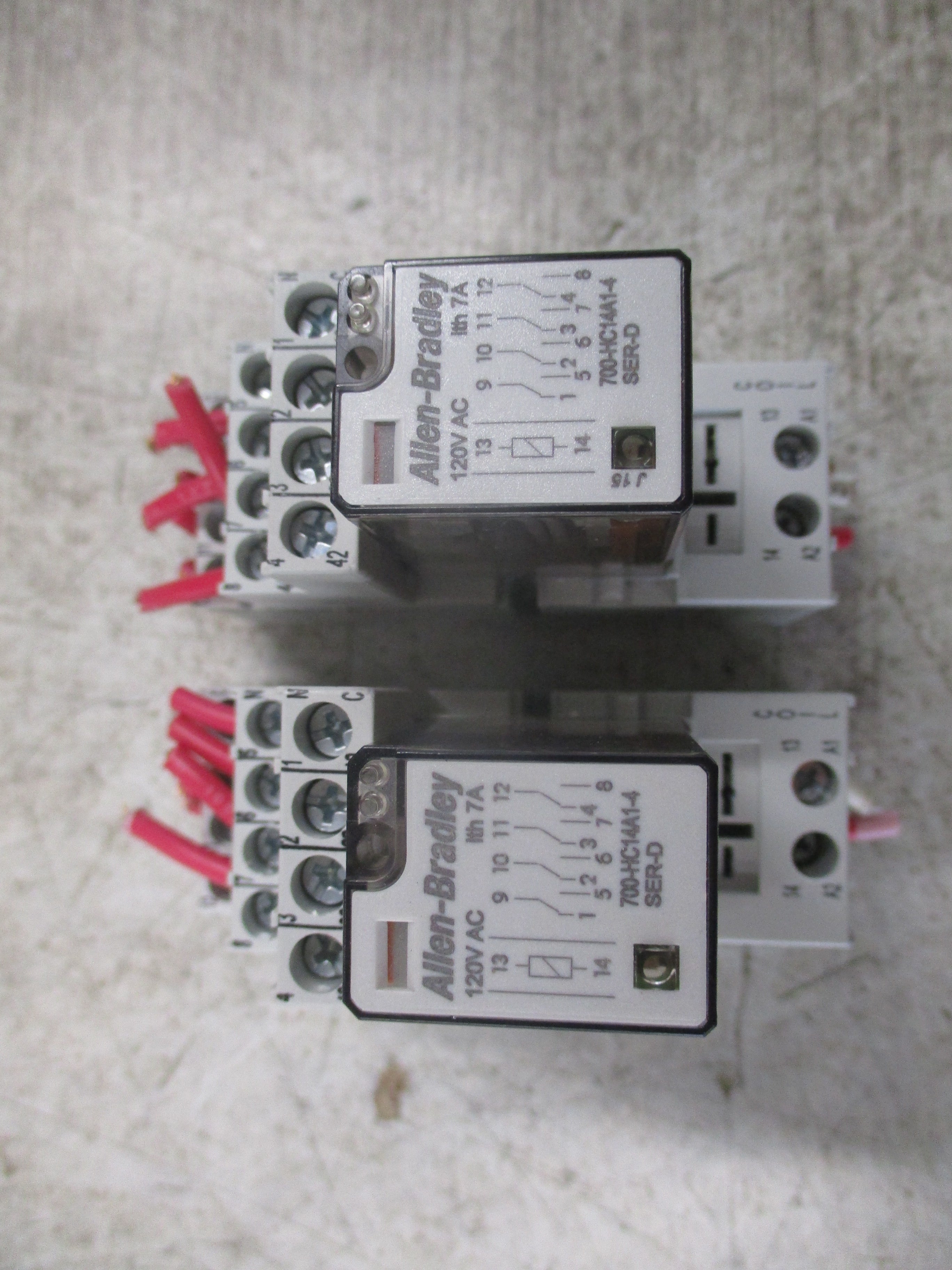 Allen-Bradley Relay 700-HC14A1-4 Ser. D 120V Coil W/Base *Lot of 2* Used