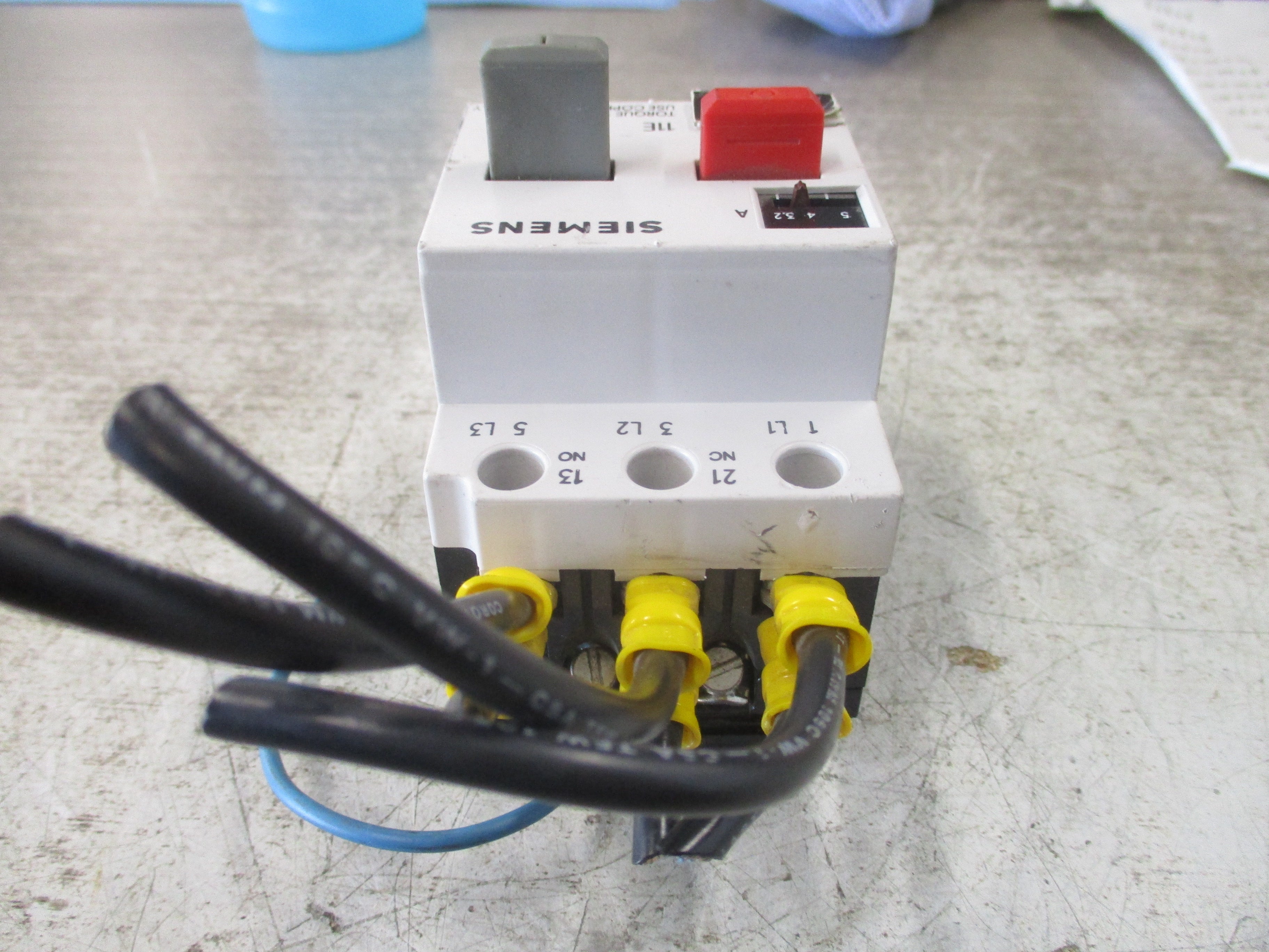 Siemens Manual Starter 3VE1010-8J Trip: 3.2-5A Used