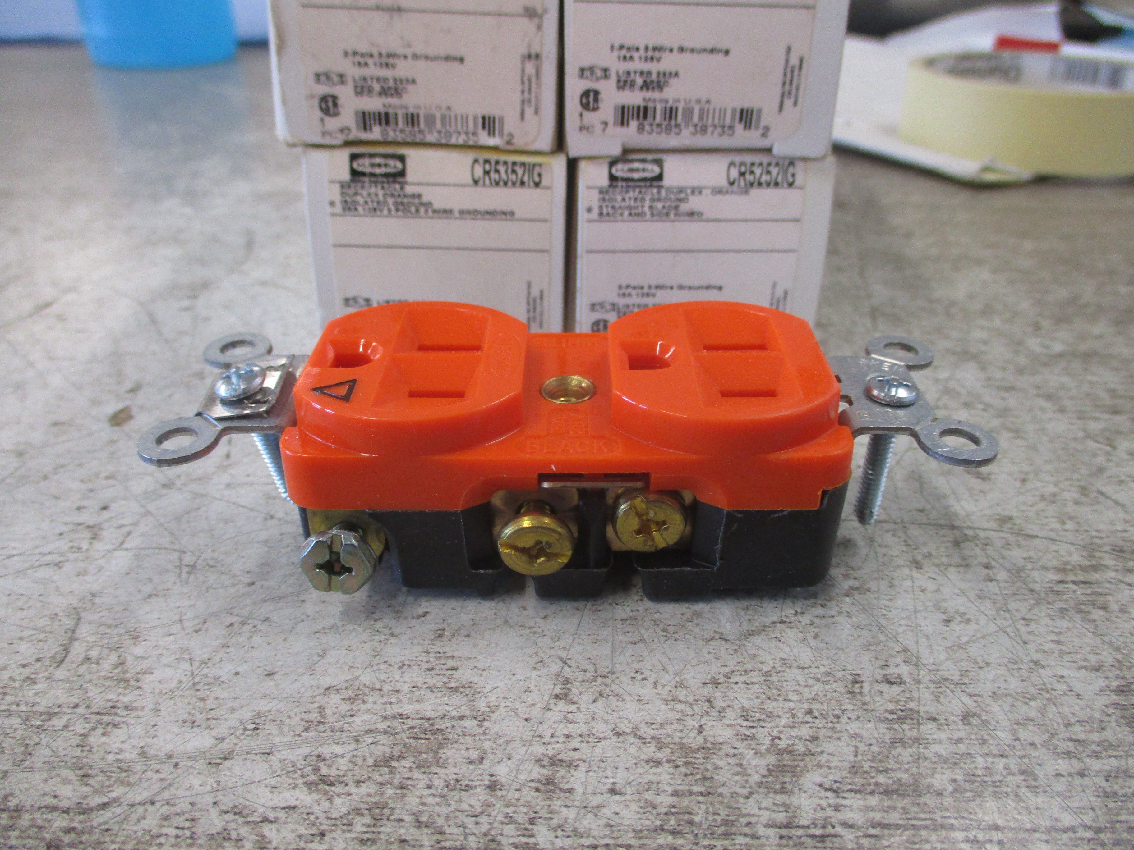 Hubbell Duplex Receptacle CR5252IG Orange 15A 125V 2P 3W *Lot of 5* New Surplus