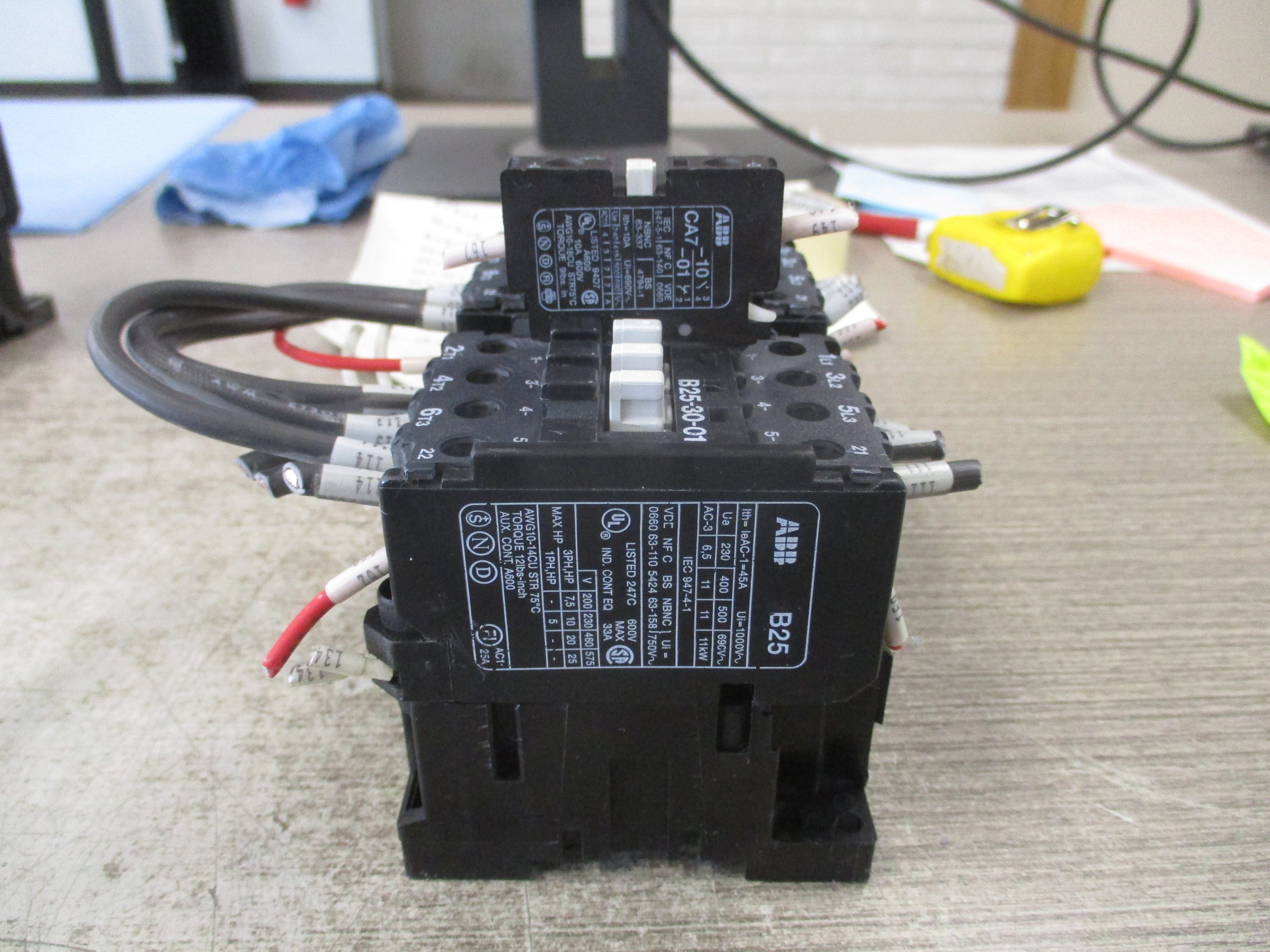 ABB Reversing Contactor B25-30-01 120V Coil 33A 600V (1) Aux Contact Used