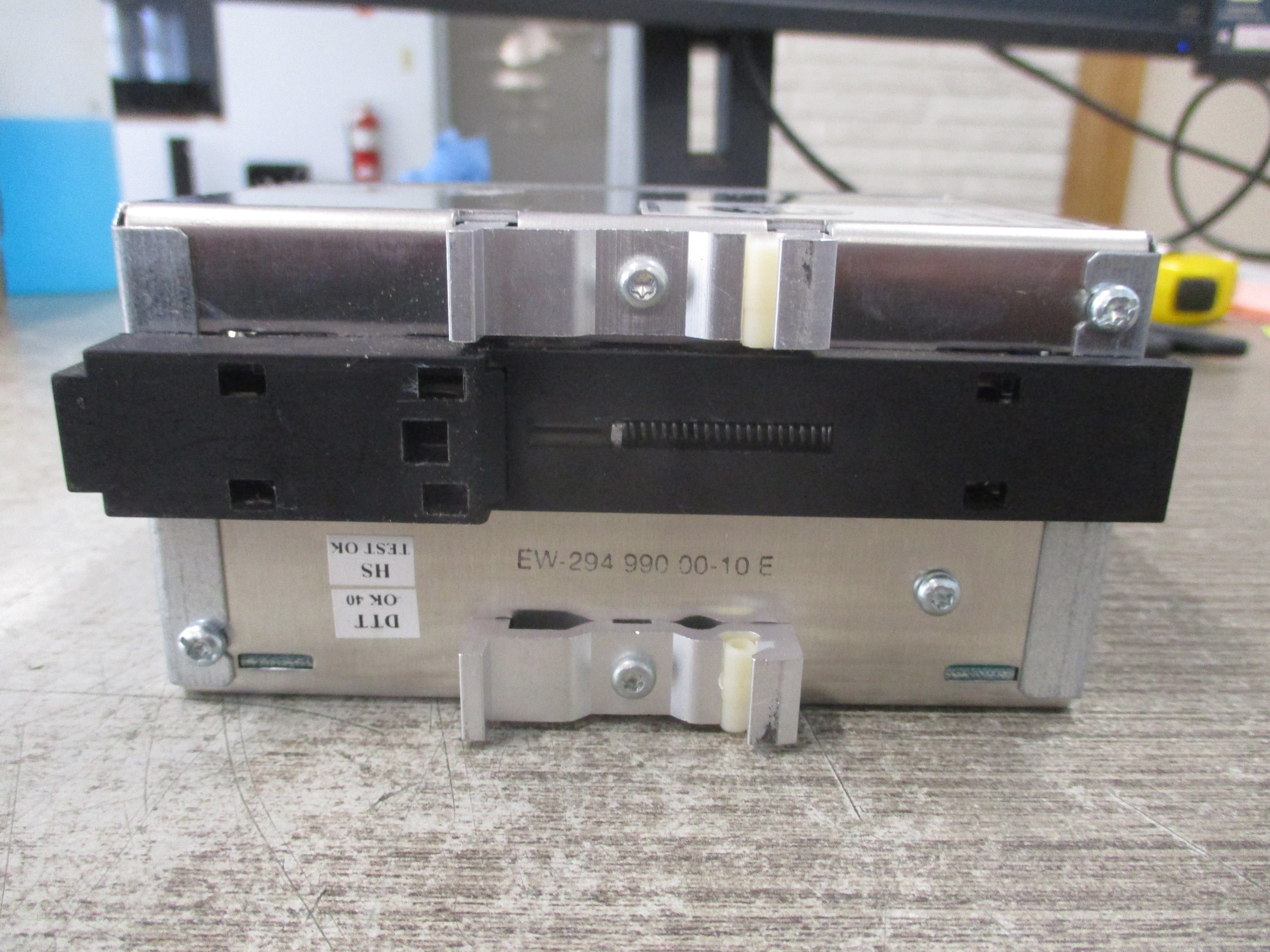 Sola / Hevi-Duty Power Supply SDN 5-24-100 Input: 115/230VAC 2.2/1.0A 50/60Hz