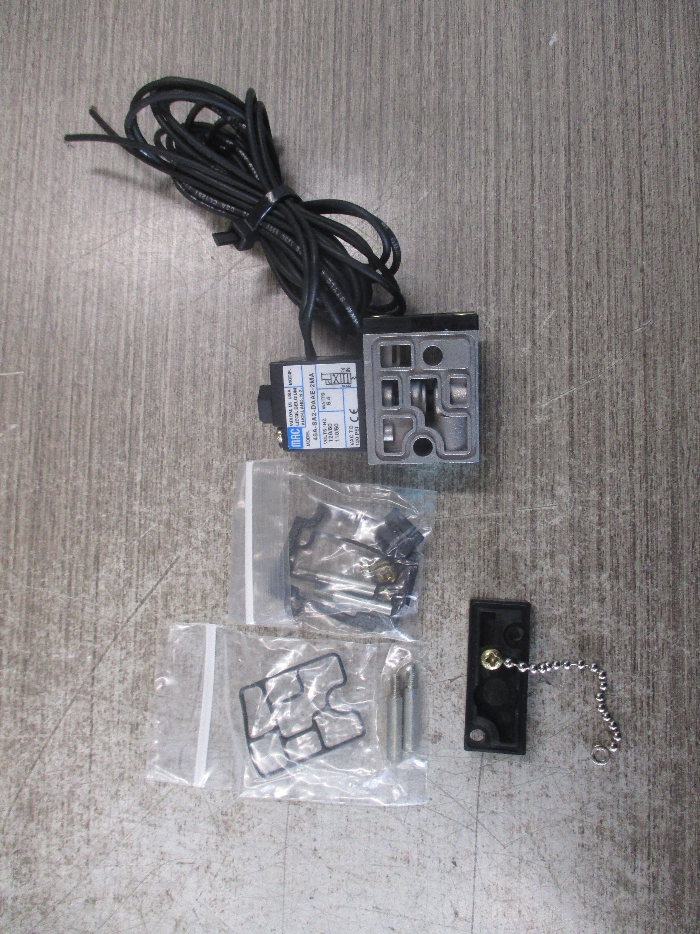 MAC Solenoid Valve 45A-SA2-DAAE-2MA 110-120V New Surplus