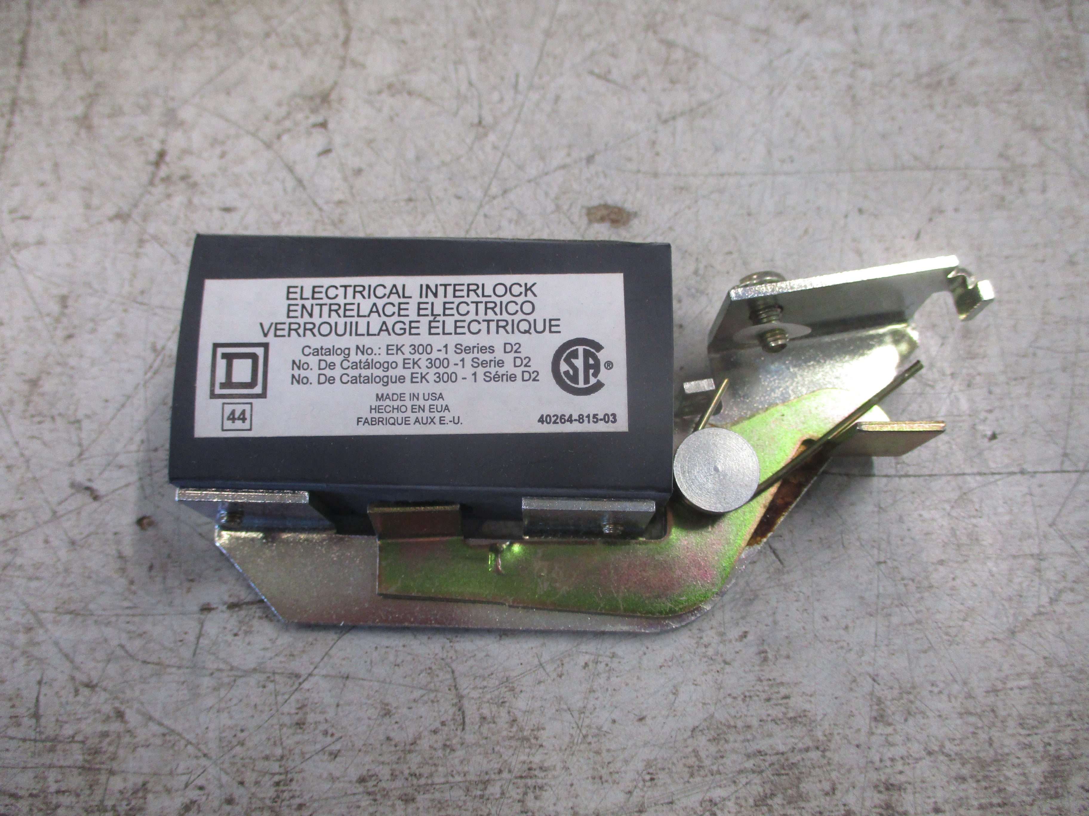 Square D Electrical Interlock EK3001 Ser. D02 For 30A Switch 1 NO , 1 NC