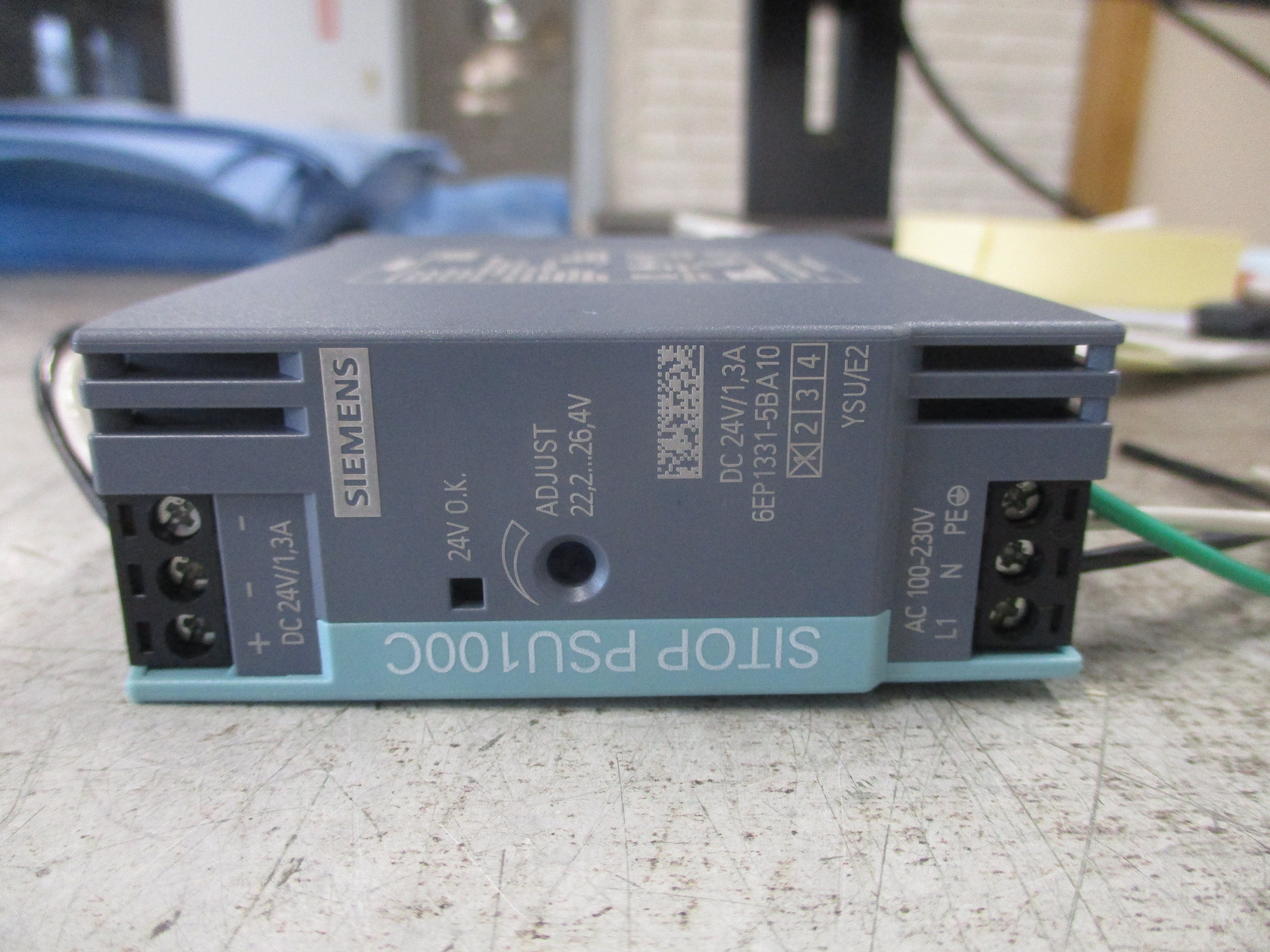 Siemens SITOP PSU100C Power Supply 6EP1331-5BA10 Input: AC 100-230V 0.63-0.31A