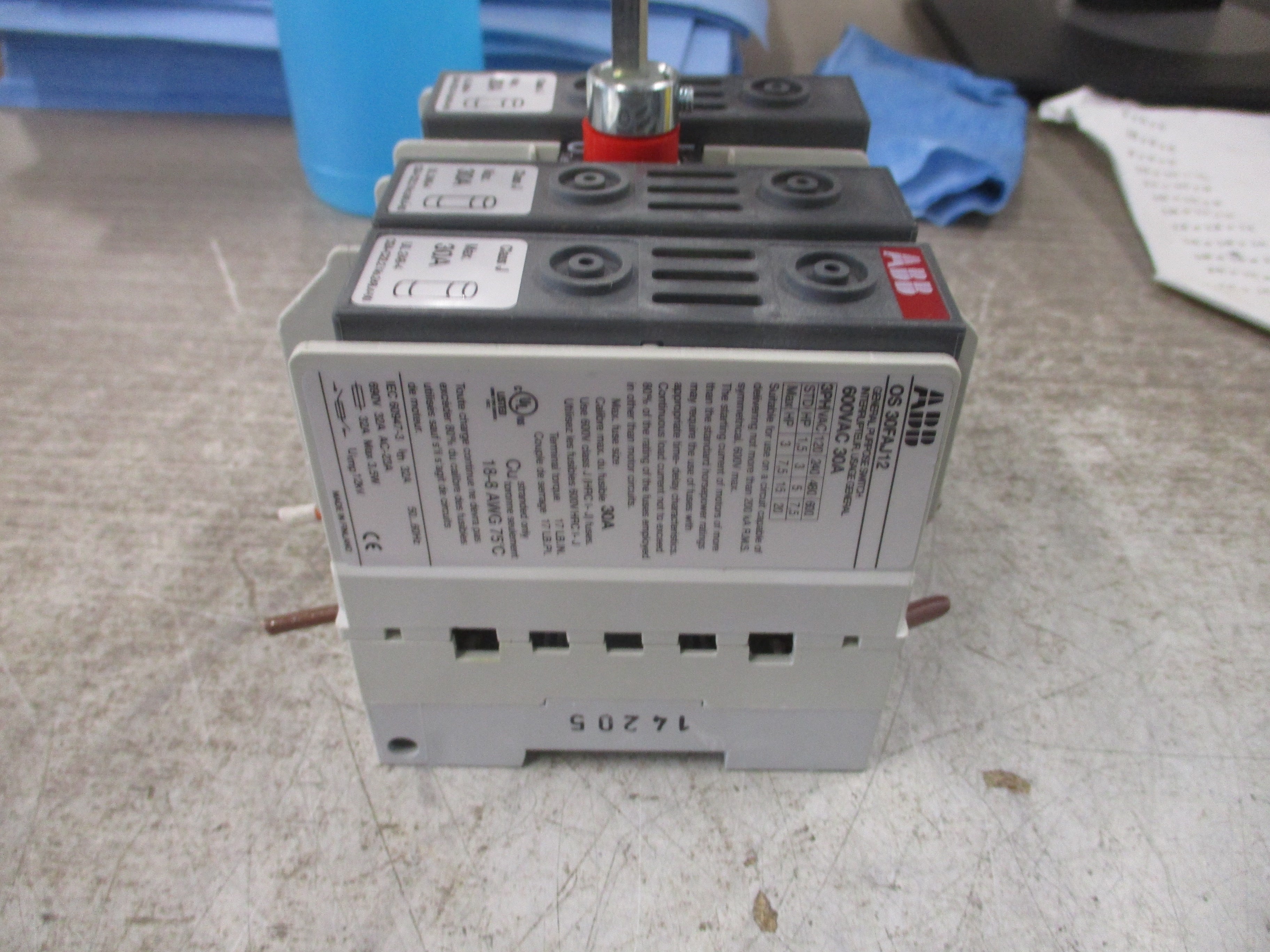 ABB Fusible Disconnect Switch OS 30FAJ12 30A 600V 3P (3) 15A Fuses Used