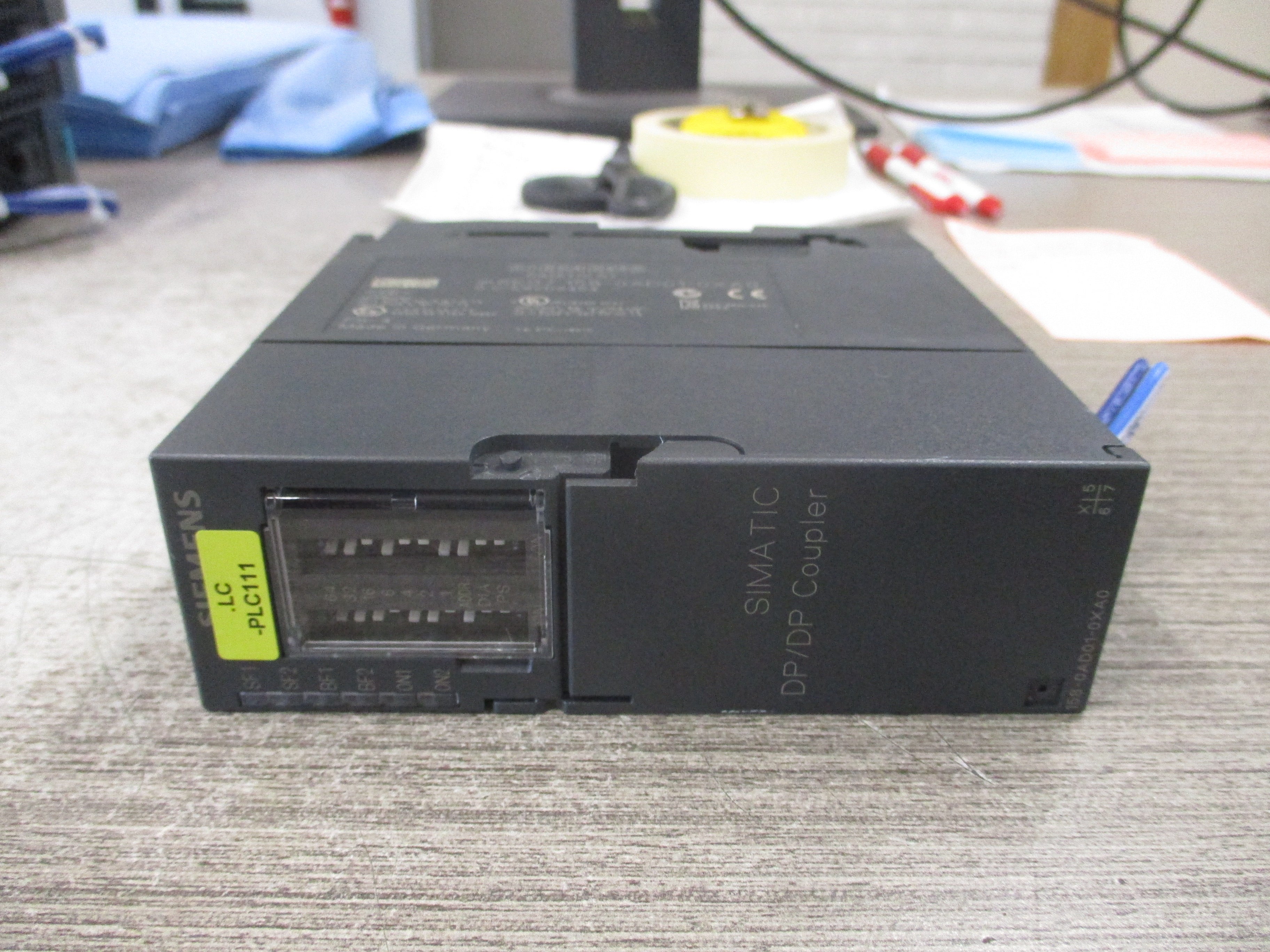 Siemens Simatic S7 Coupler Module 6ES7 158-0AD01-0XA0 *Chipped Door* Used