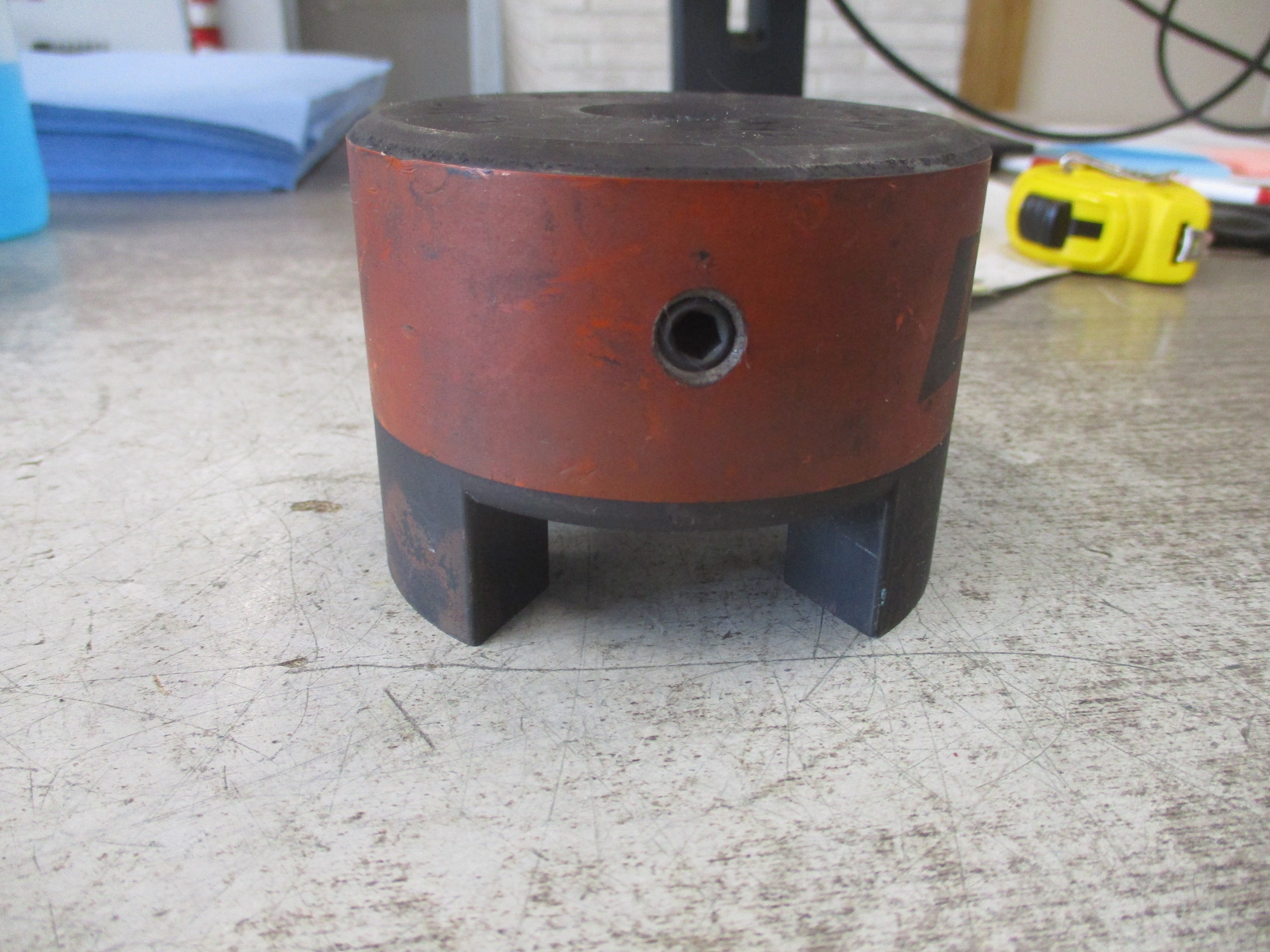 Lovejoy Jaw Coupling Hub L-110 Bore: 0.625" Used
