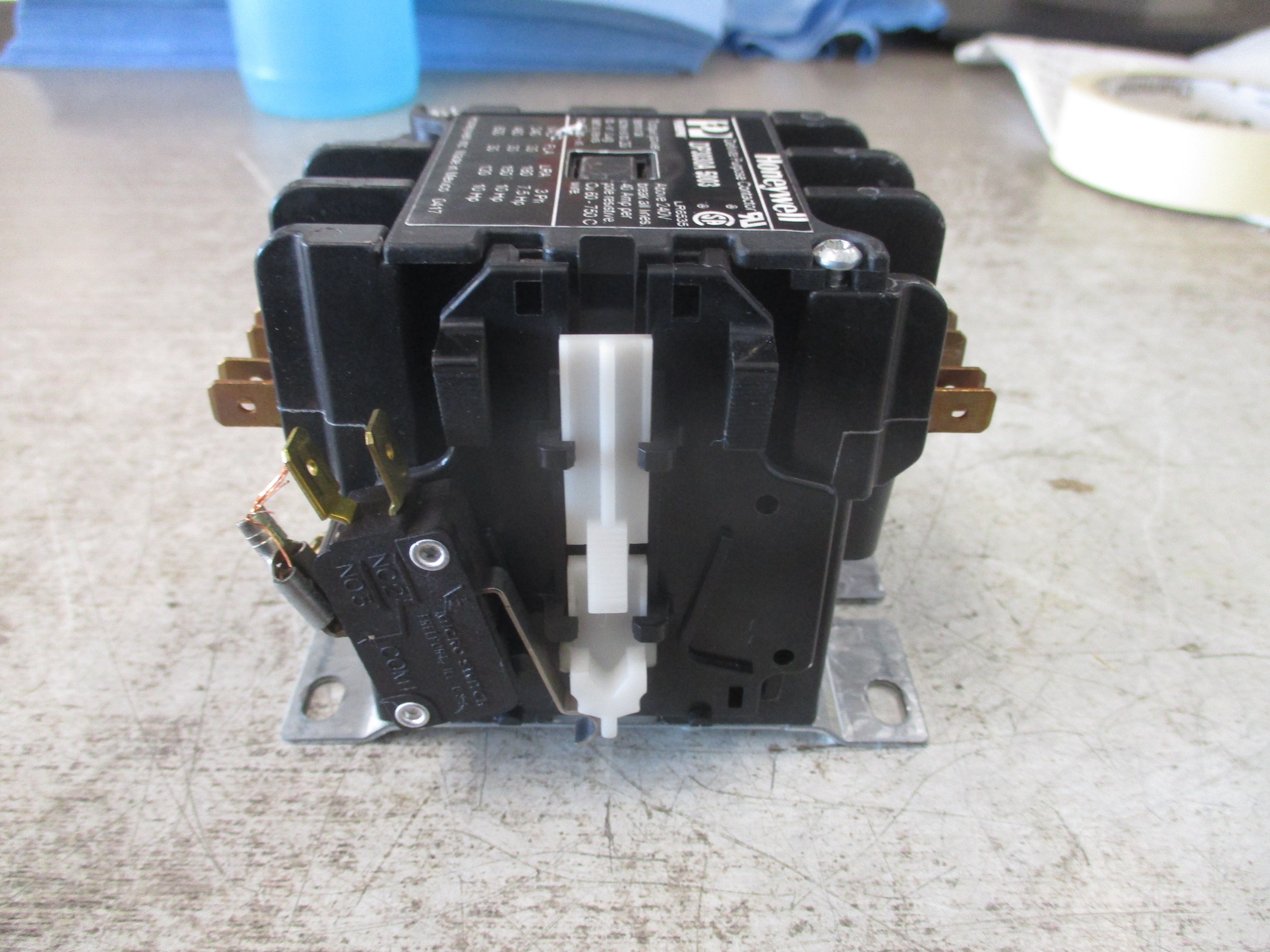 Honeywell Definite Purpose Contactor DP3030A 5003 24V Coil 30A 600V Used