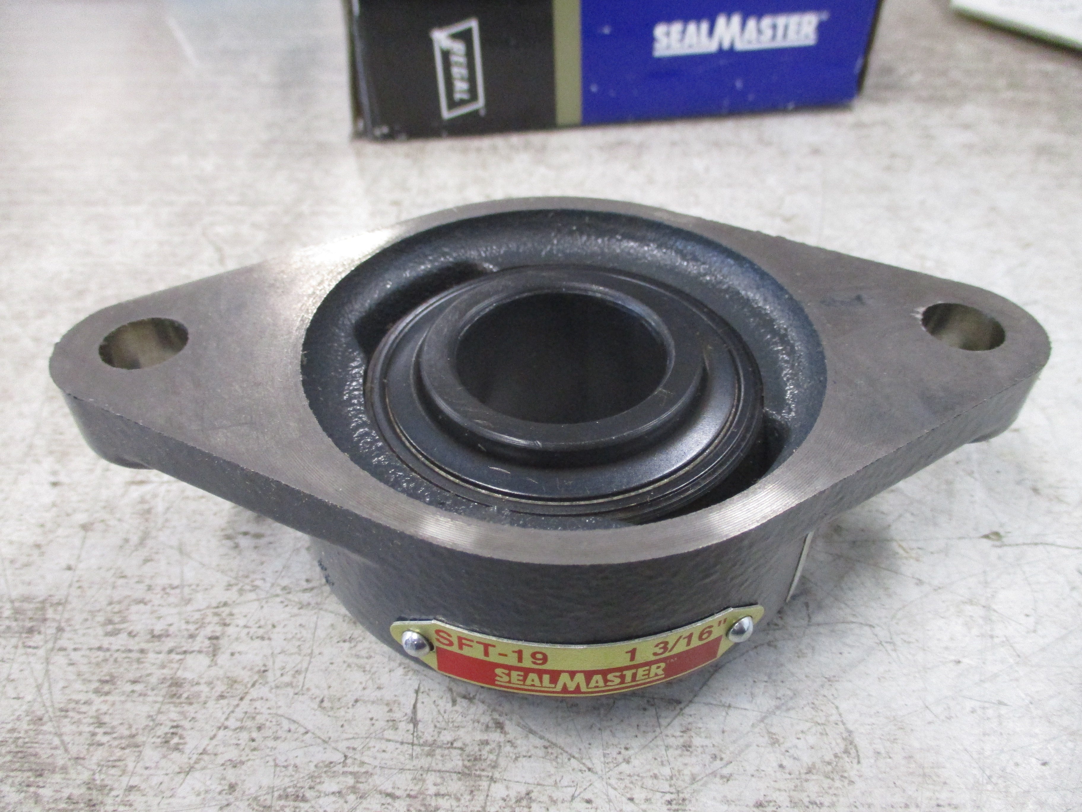 SealMaster Gold Line Set Screw Flange Bearing SFT-19 1 3/16" New Surplus