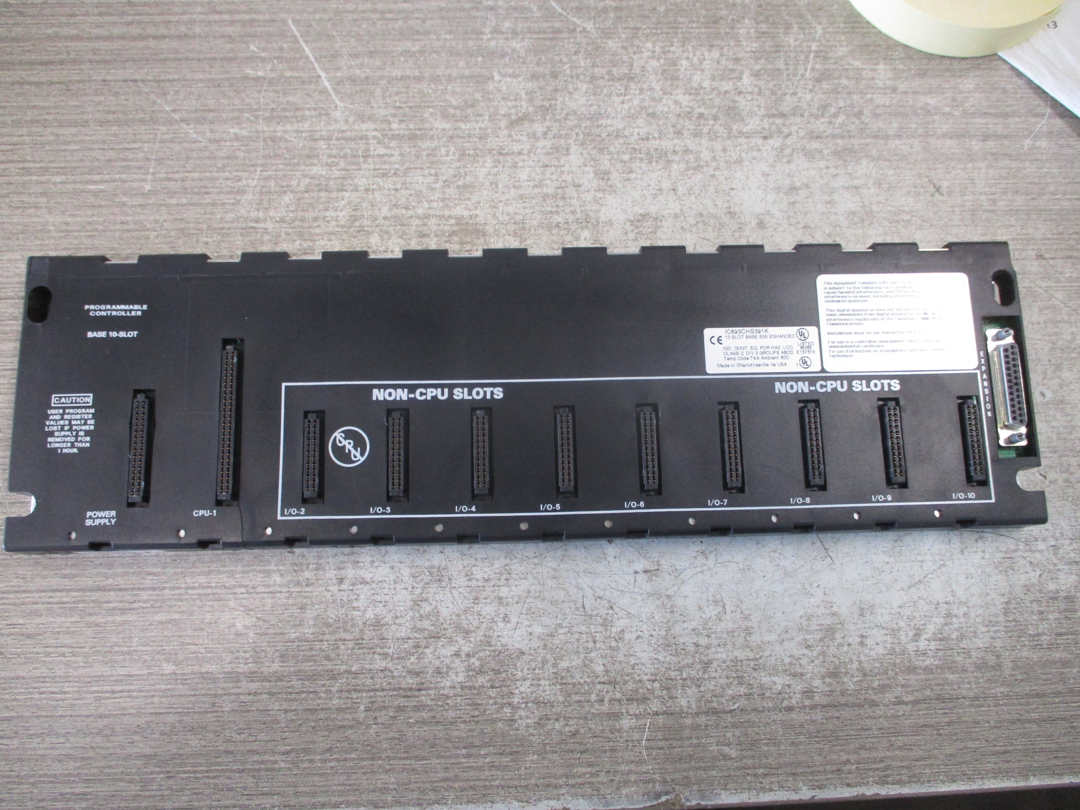 GE Fanuc 10-Slot Base IC693CHS391K EMI Enhanced *Cracked Case* Used