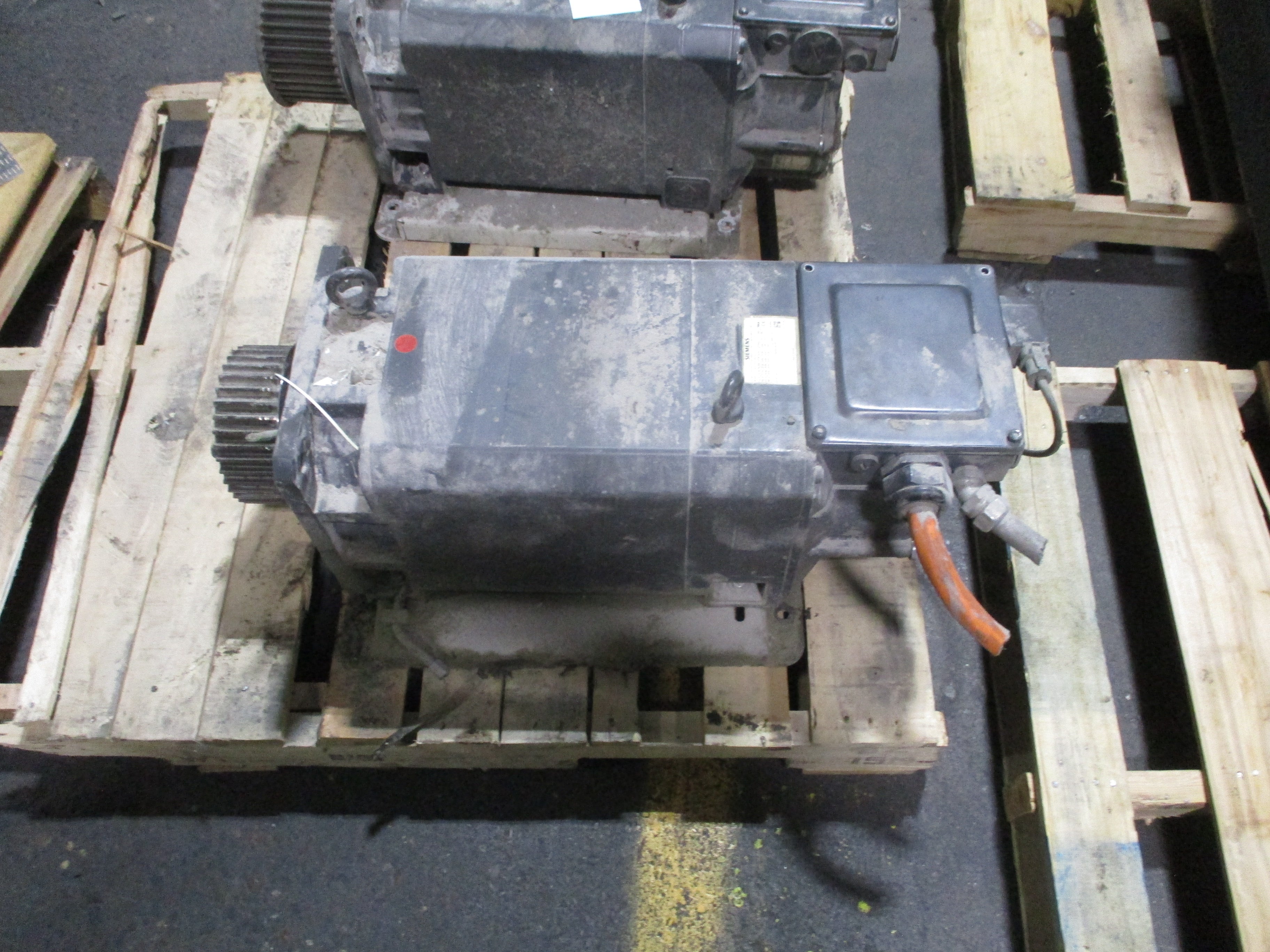 Siemens Motor 1PH7137-2FF23-0BA3 357V 56.00A 25KW 59.52Hz 1800RPM Approx. 30HP