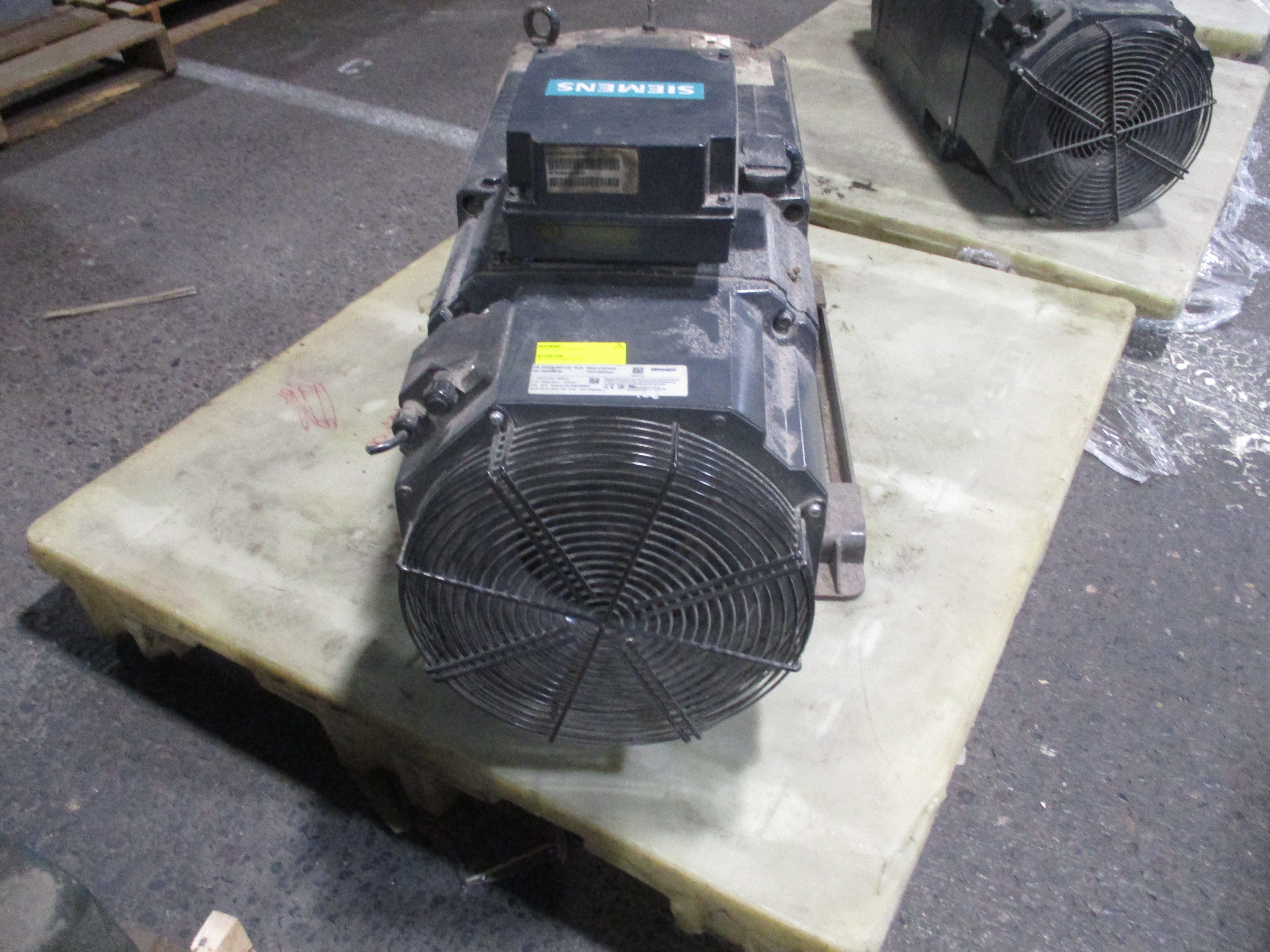 Siemens Motor 1PH7167-2FF23-0BA3 398V 79A 41KW 59.15Hz 1800RPM Approx. 50HP Used