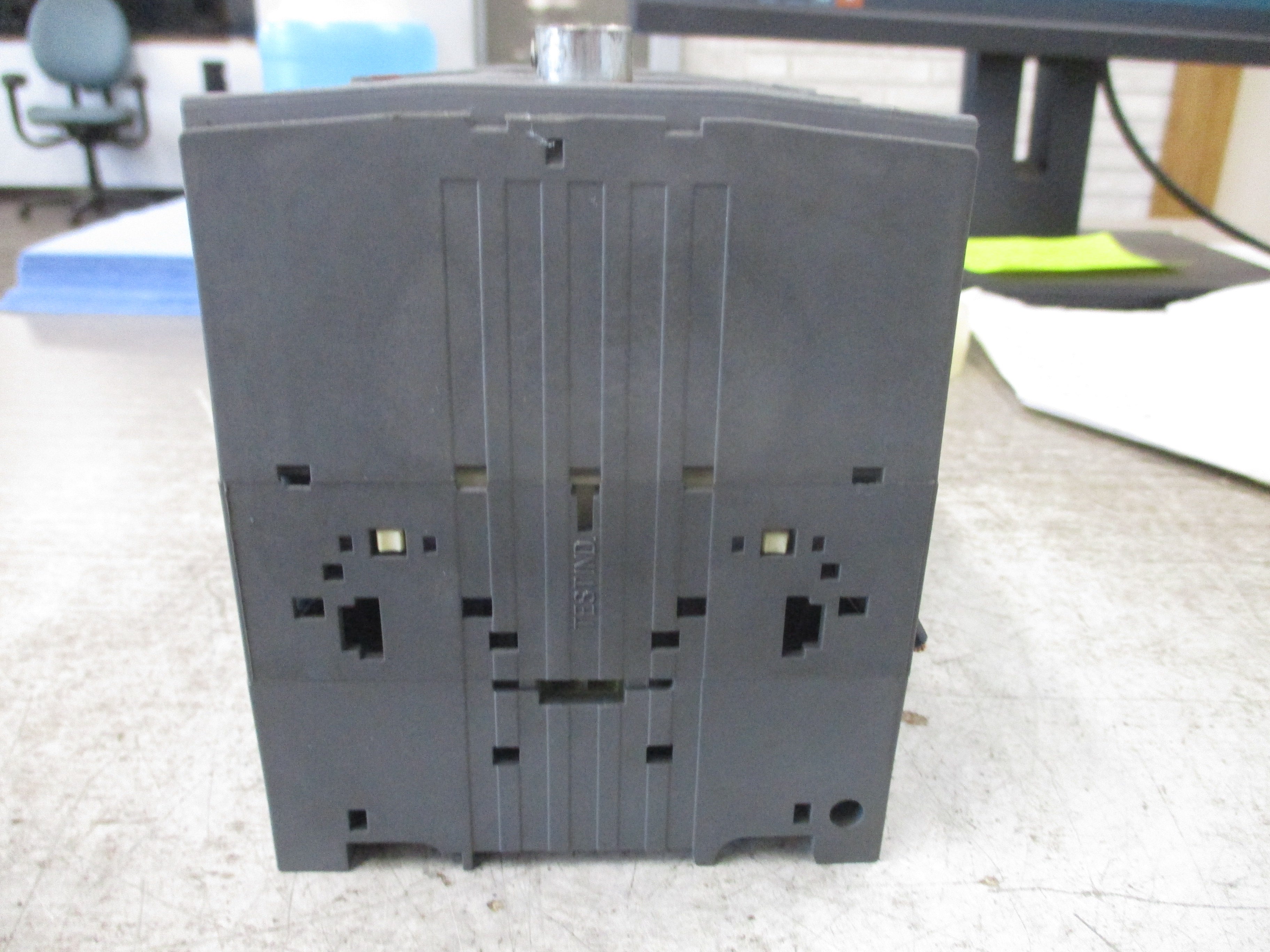 ABB Fusible Disconnect Switch OS 60J12 60A 600V 3P (3) 35A Fuses *No Handle*