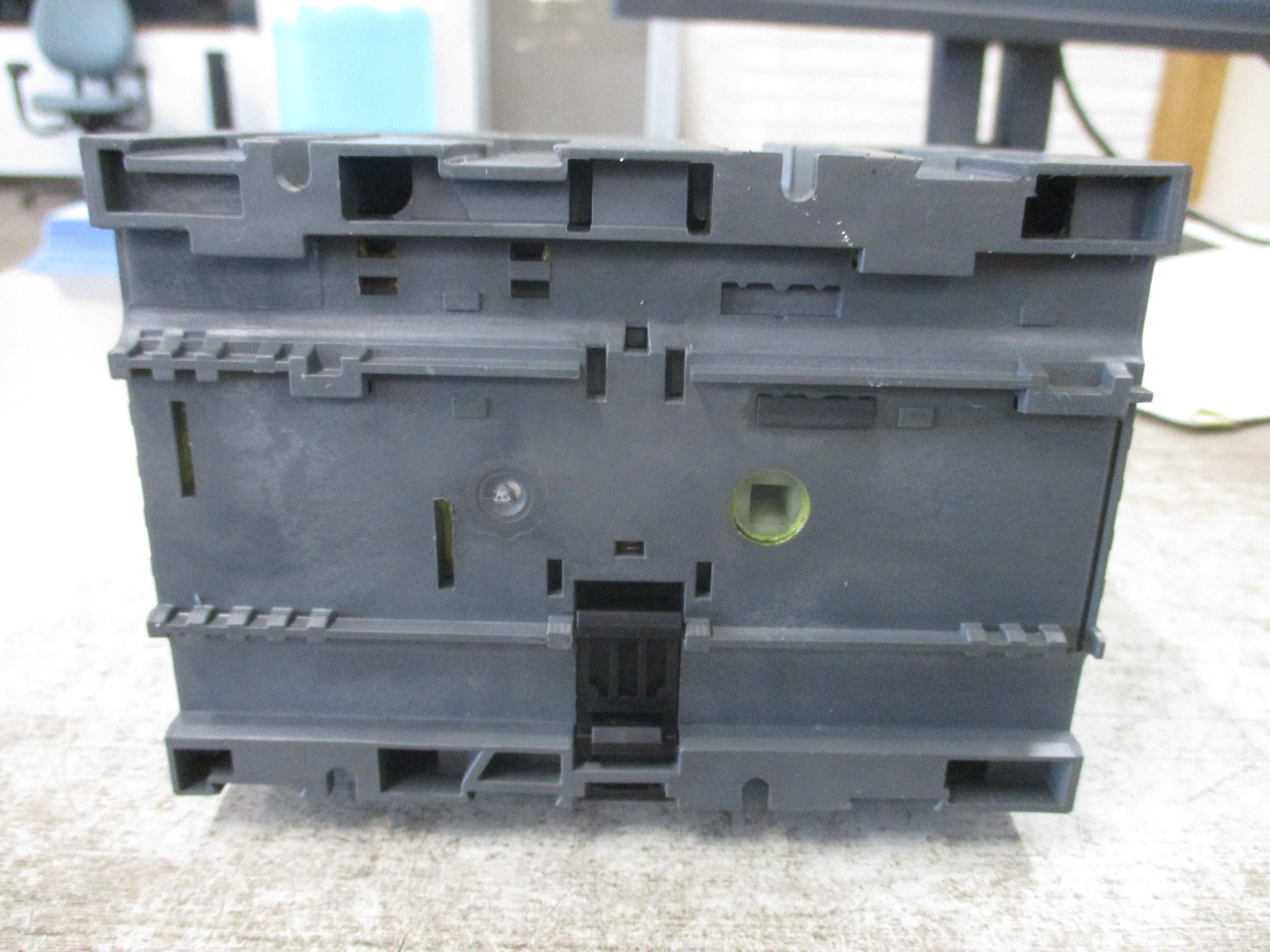 ABB Fusible Disconnect Switch OS 60J12 60A 600V 3P (3) 35A Fuses *No Handle*