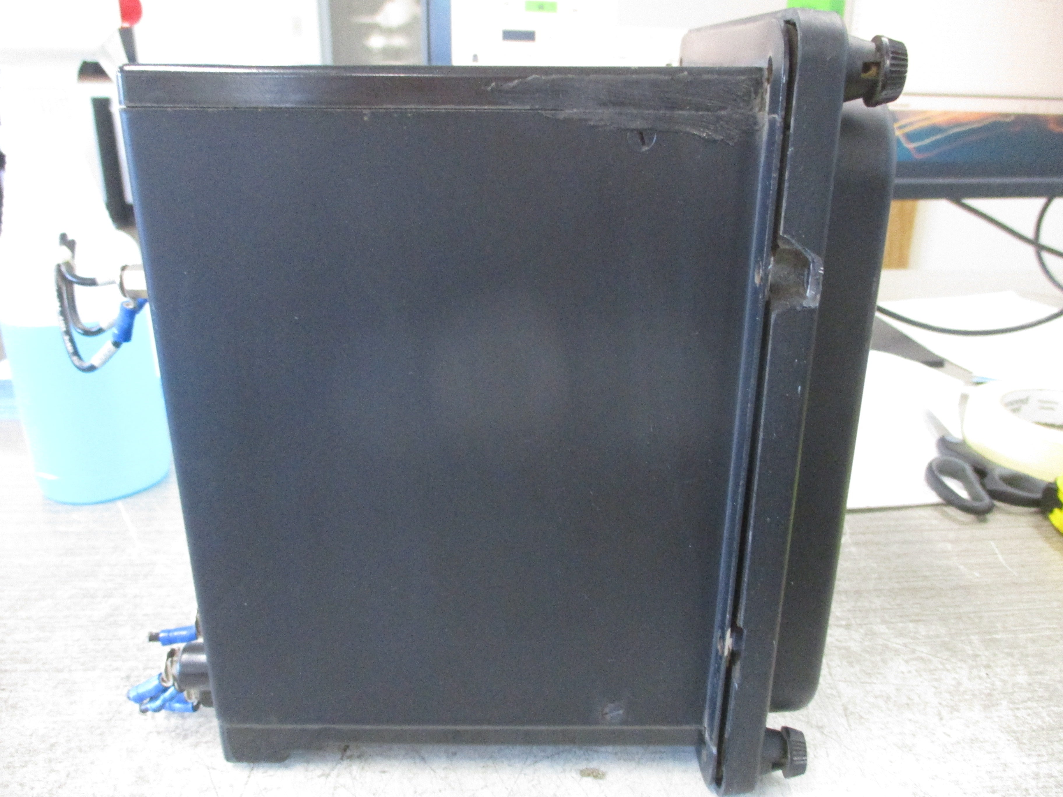 GE 2-Stator Watthour Meter 703X95G953 120V 3Ph 60Hz *Chipped Cover* Used