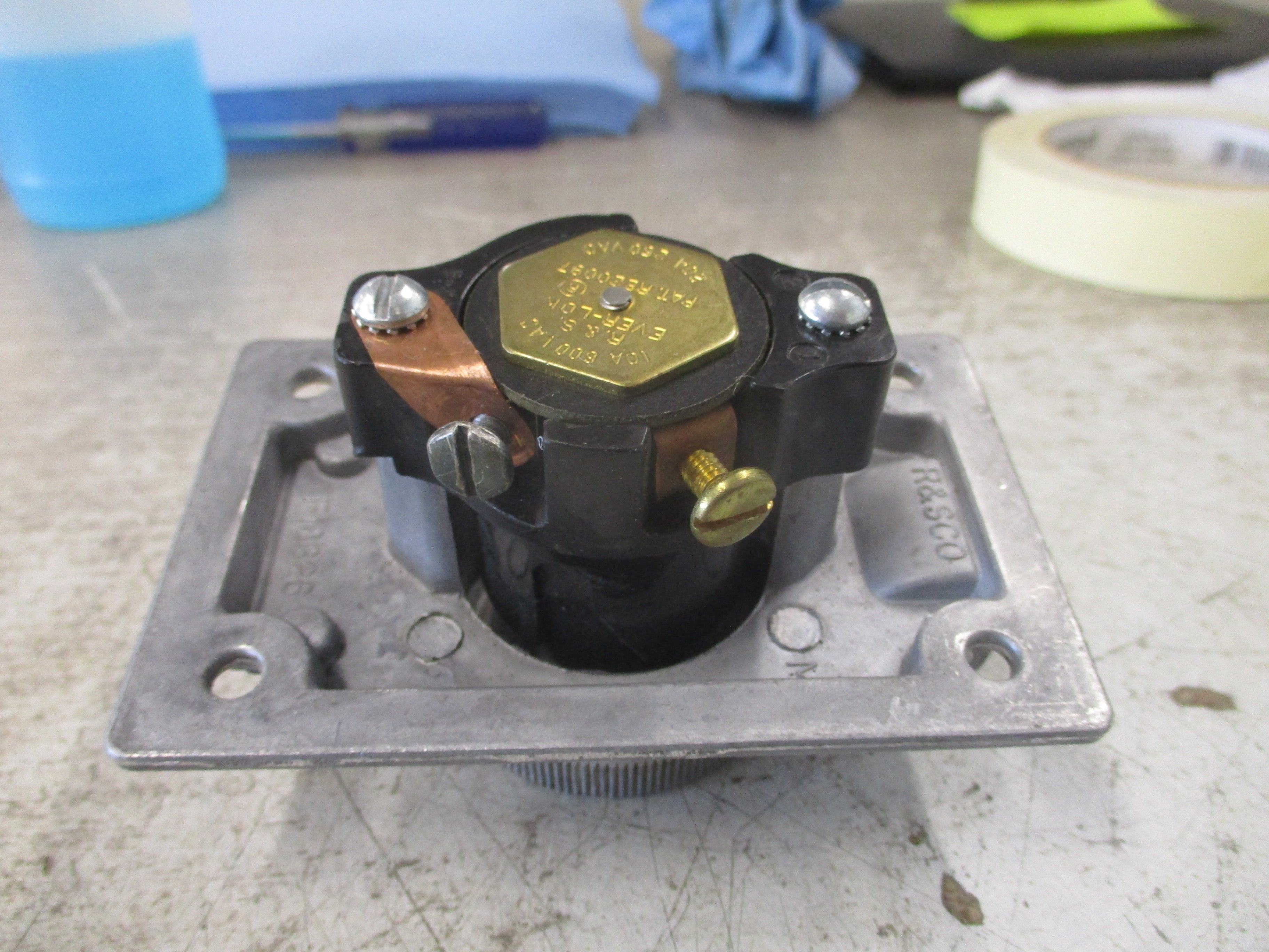 Russellstoll Receptacle 3743 10/20A 600/250V Used