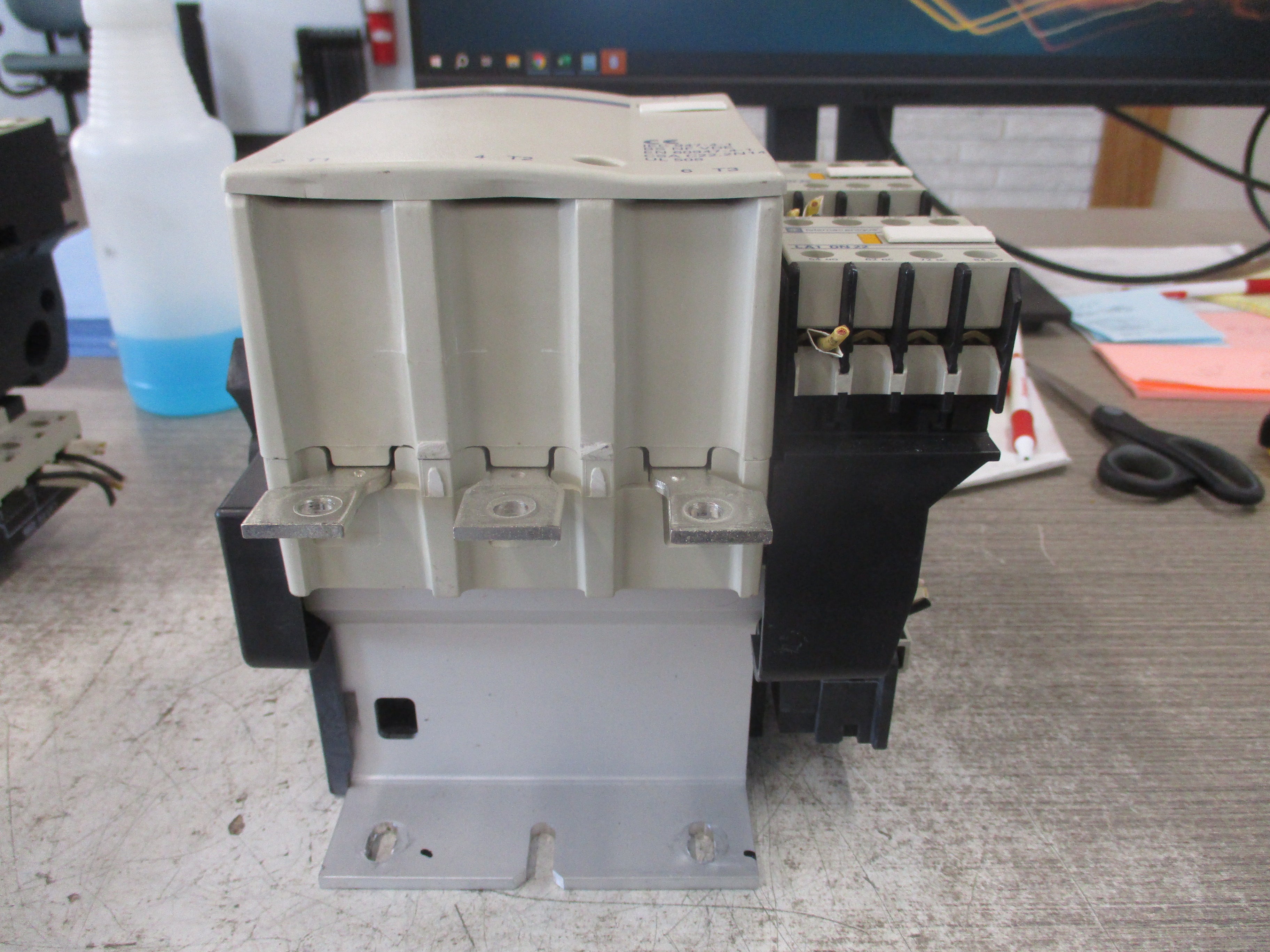 Telemecanique Contactor w/ 2 Aux Blocks LC1F115 115-120V Coil Used