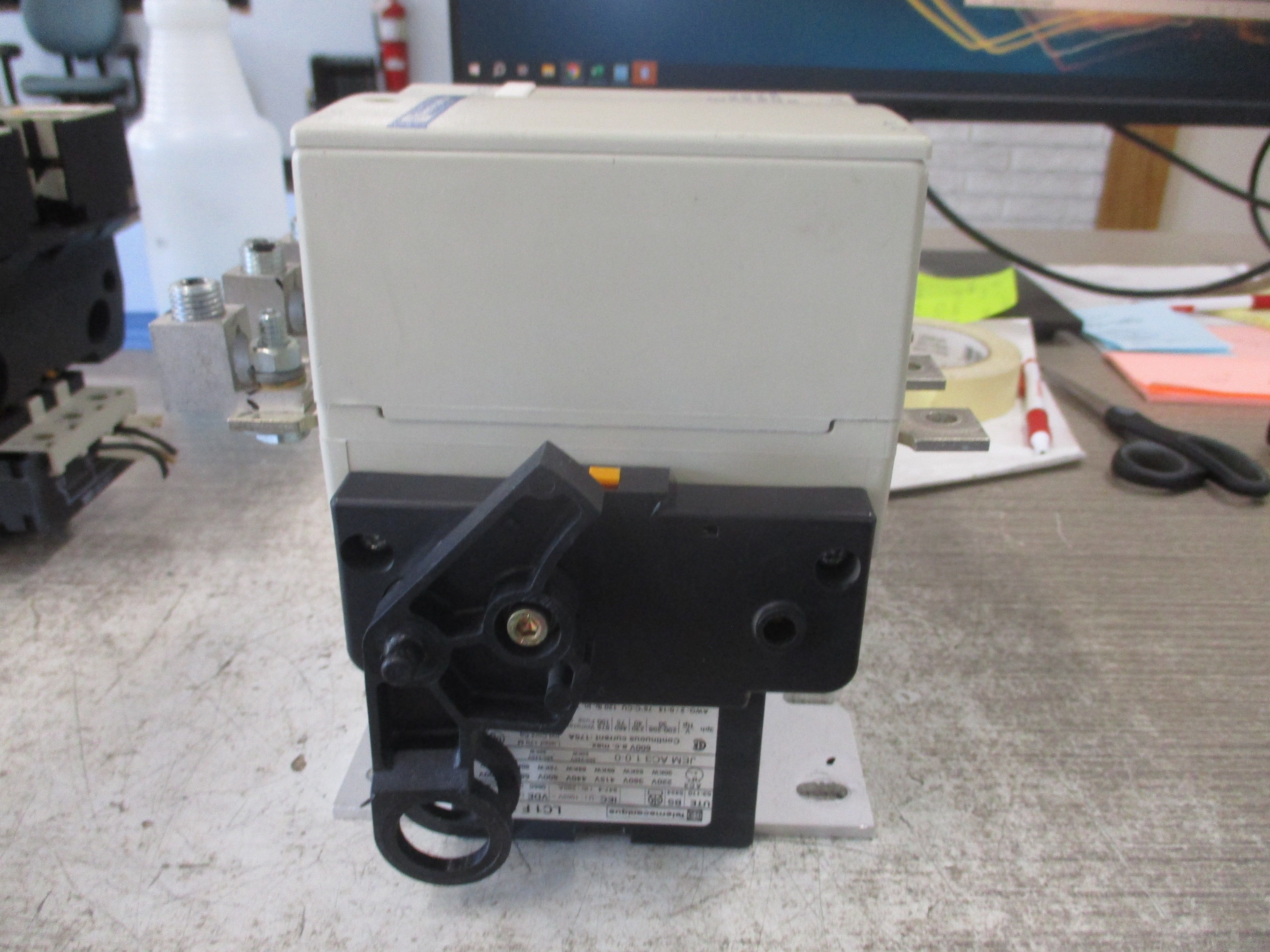 Telemecanique Contactor w/ 2 Aux Blocks LC1F115 115-120V Coil Used